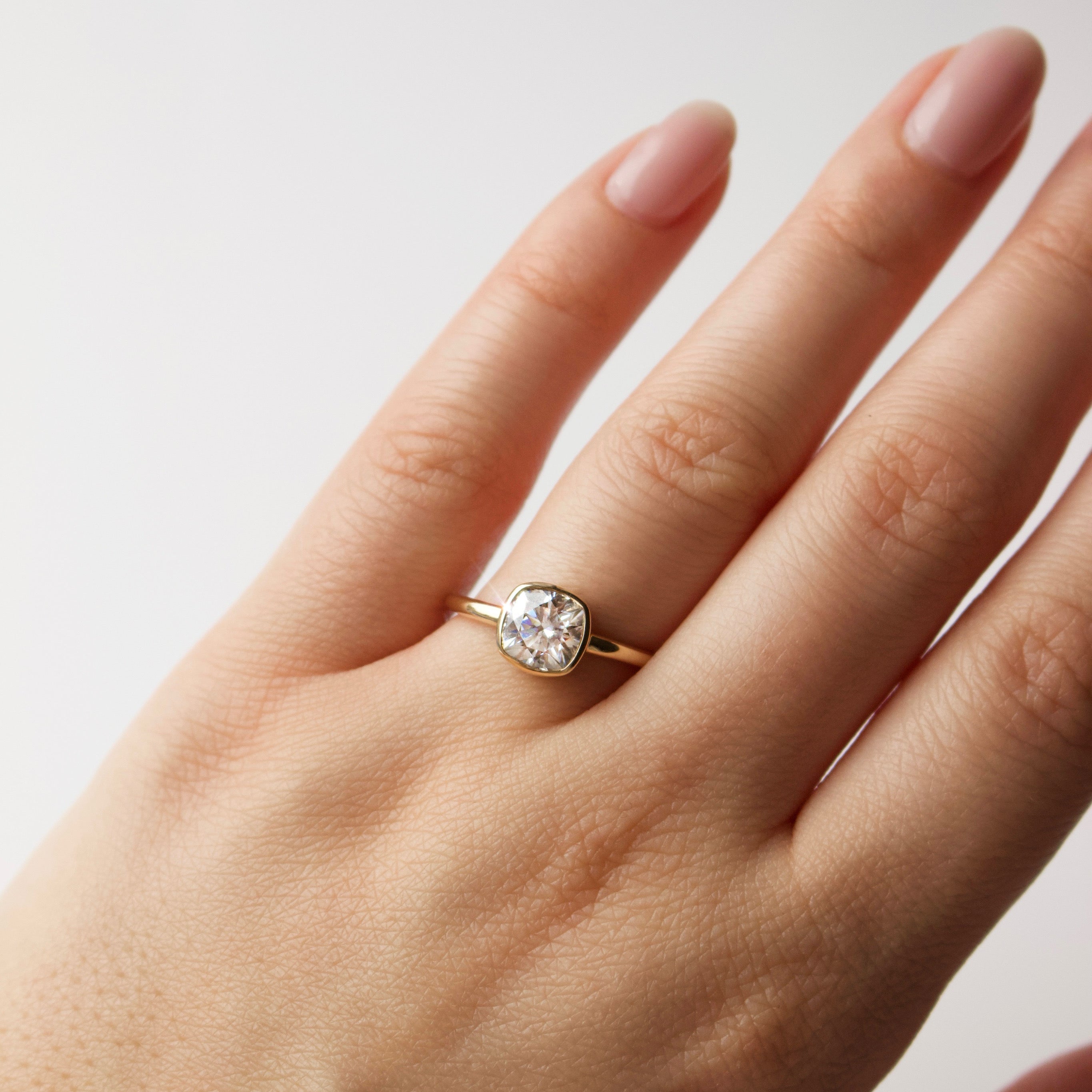 Moissanite Cushion Cut Bezel Set Engagement Ring - 1.5ct 14K White Gold Vintage Wedding Band for Women, Perfect for Proposals, Anniversaries & Bridal Jewelry