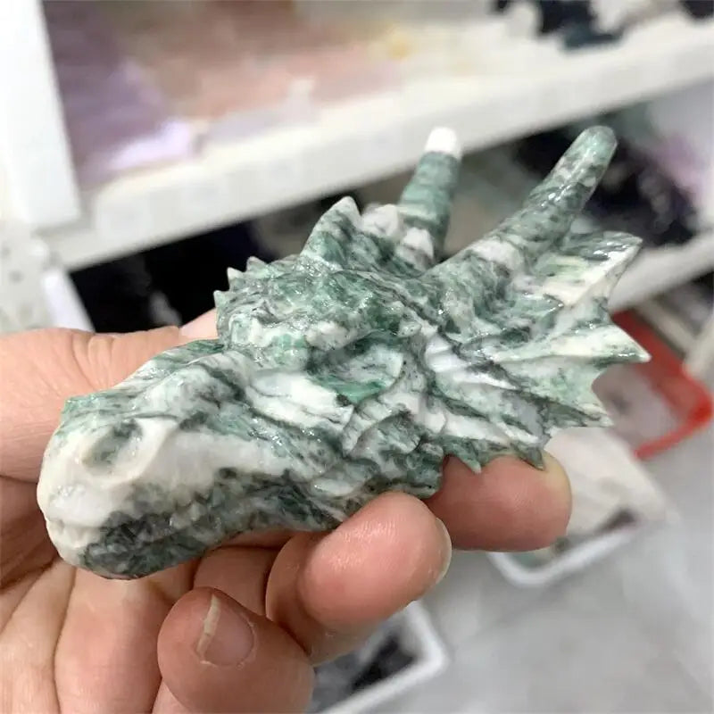 Natural Moss Agate Dragon Skull Quartz Crystal - Feng Shui Healing Stone for Home Decor, Meditation & Positive Energy - Lucky Gift for Spiritual Protection & Wealth Attraction (1PC) - Perfect for Yoga Spaces, Office Desks & Meditation Altars
