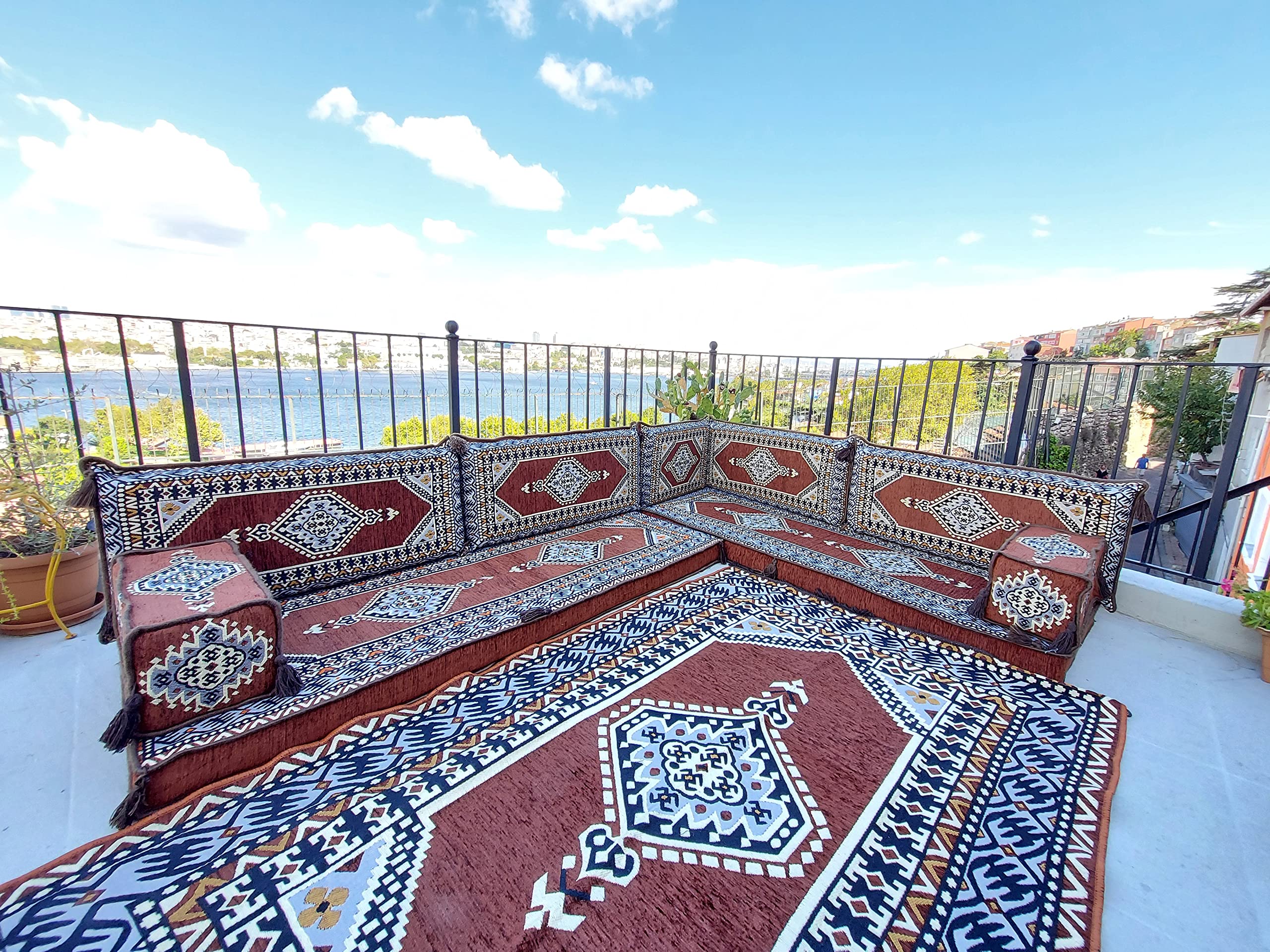 Brown Floor Sofa Seating Set - Arabic Majlis Style L-Shaped Sofa with Matching Rug | Traditional Oriental Floor Cushions for Living Room, Garden & Outdoor Lounge | Perfect for Home Decor, Meditation & Social Gatherings