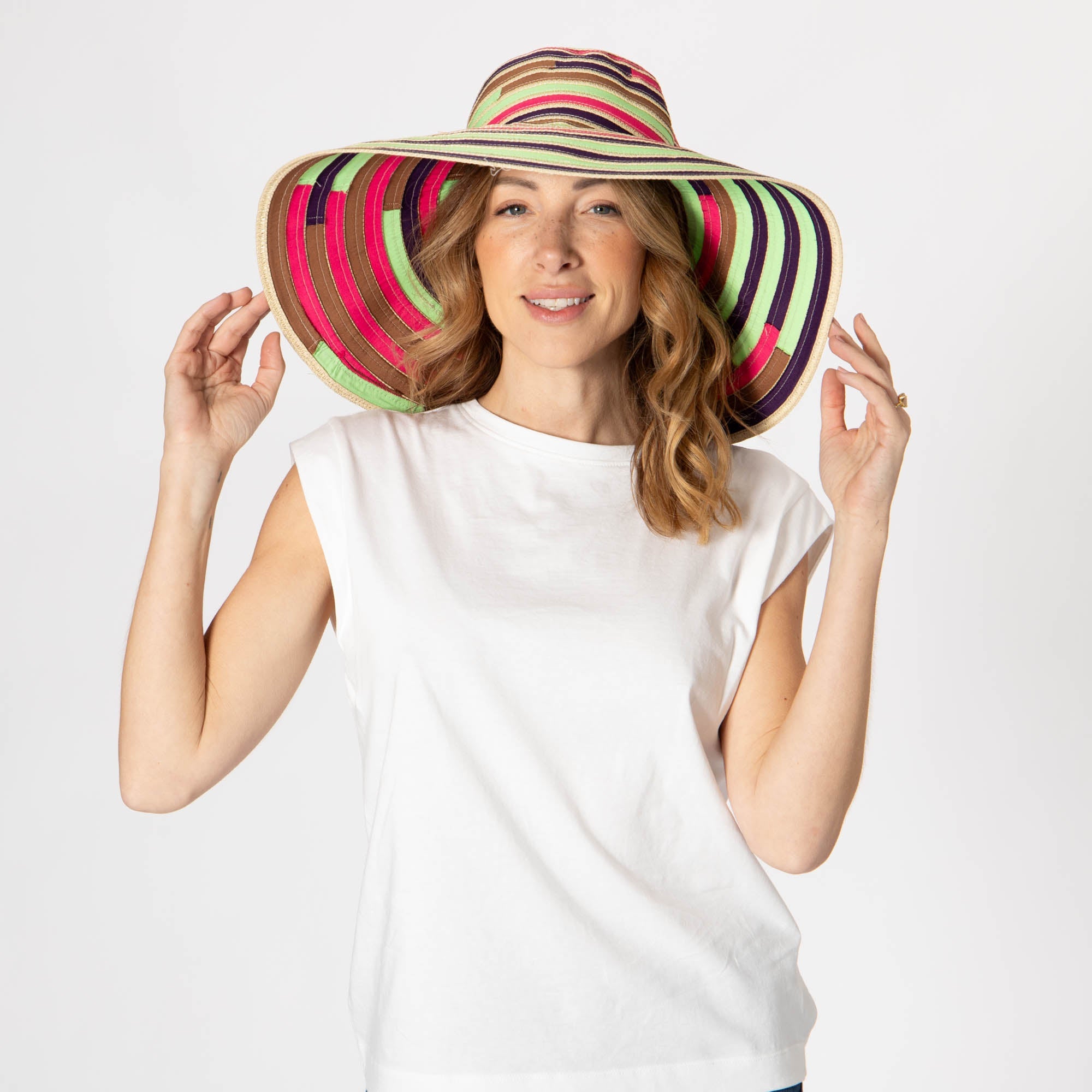 Stylish Women's Wide Brim Sun Hat with Multiple Colors - Perfect for Beach, Pool, and Outdoor Summer Activities