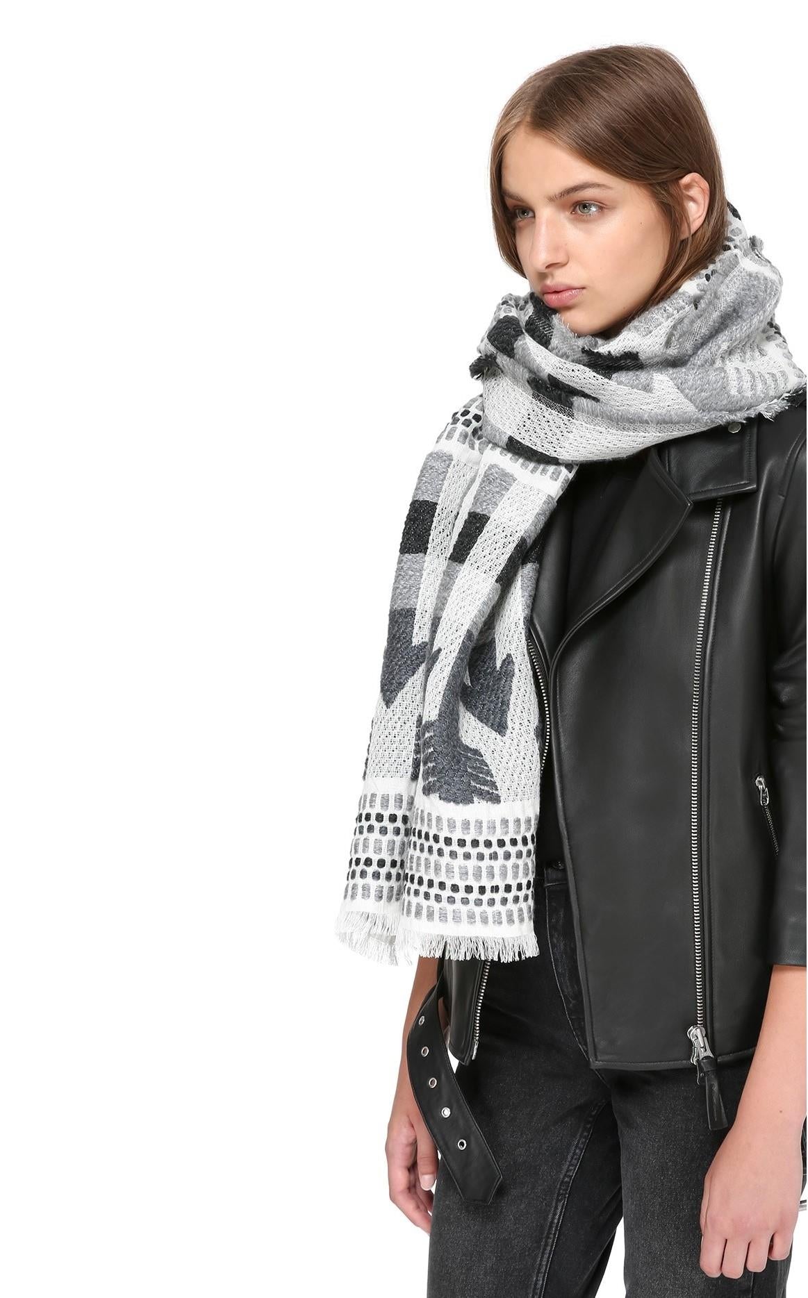 Aro Jacquard Scarf for Women - Soft Grey Winter Fashion Accessory - Perfect for Cold Weather, Office Wear & Holiday Gifts