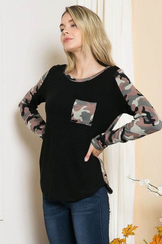 Camouflage Contrast Knit Top for Women - Stylish Military Print Long Sleeve Shirt for Outdoor Adventures, Hiking & Casual Wear