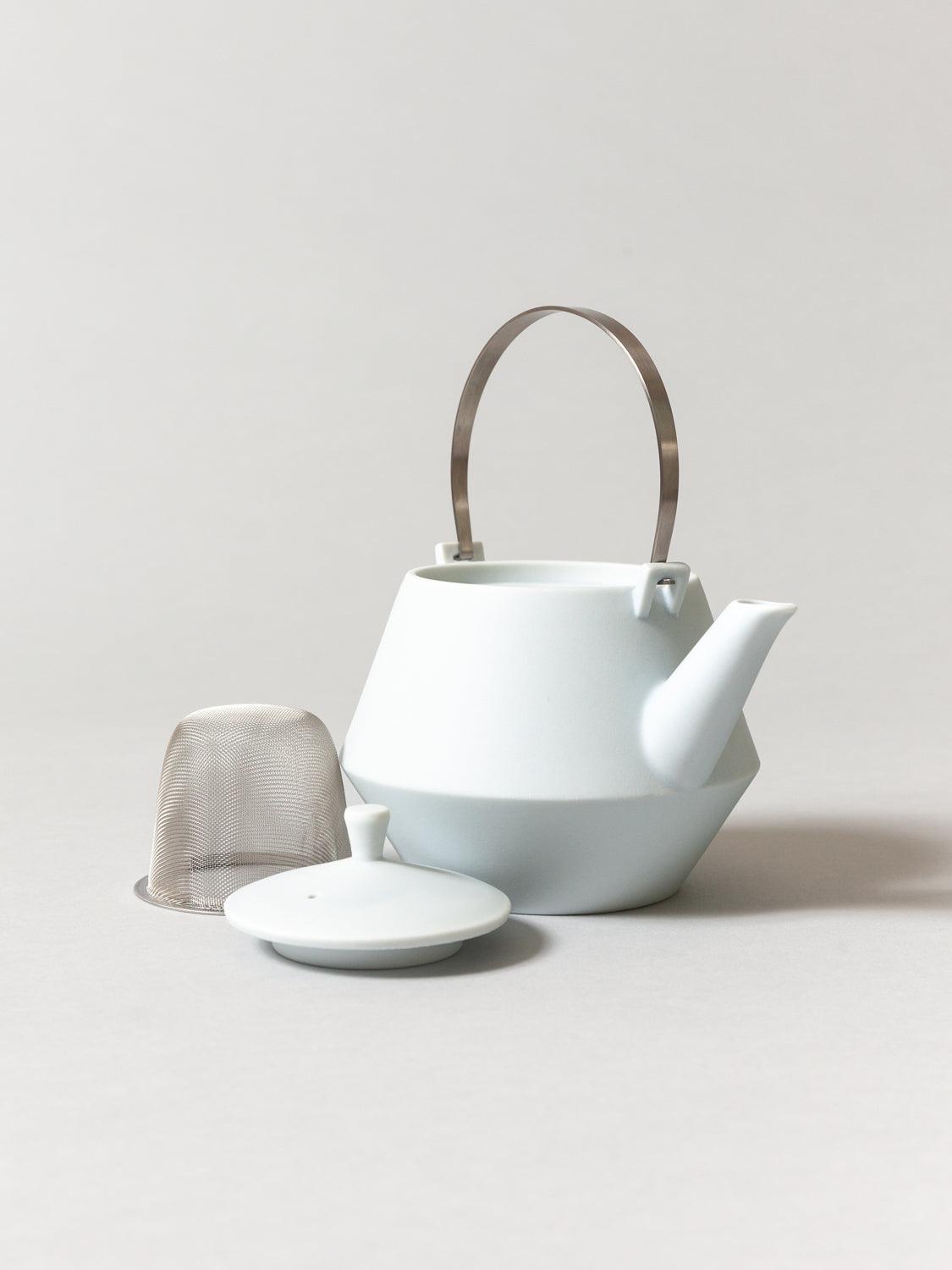 Premium Porcelain Teapot with Infuser - Elegant Tea Brewing Pot for Loose Leaf Tea, Perfect for Home, Office & Gift Giving | Ceramic Teapot for Herbal, Green & Black Tea