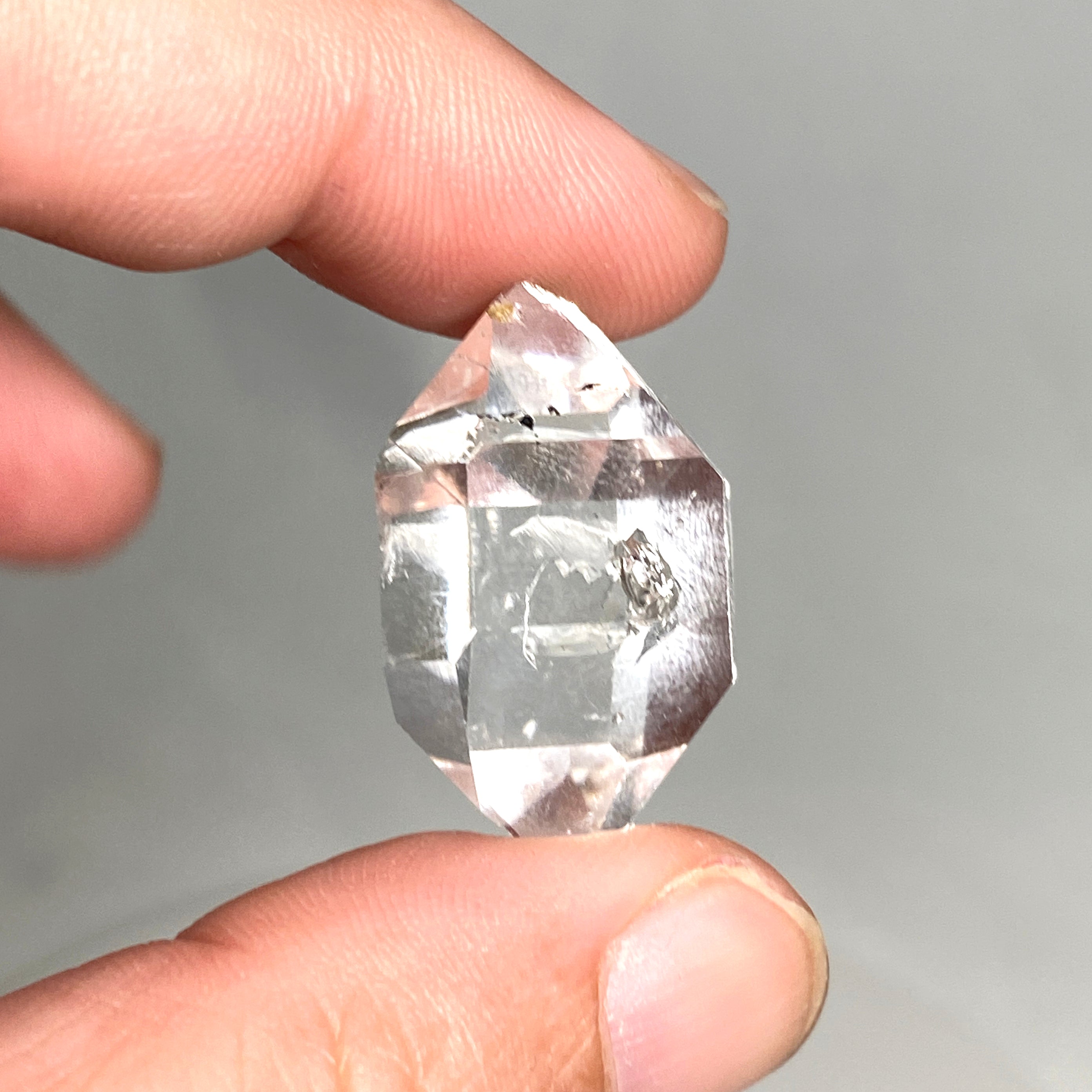 Natural Herkimer Diamond Quartz Crystal - 12.09g, 30x17x16mm, A+ Grade (HDQ-01) - Healing Stone for Meditation, Jewelry Making & Energy Work