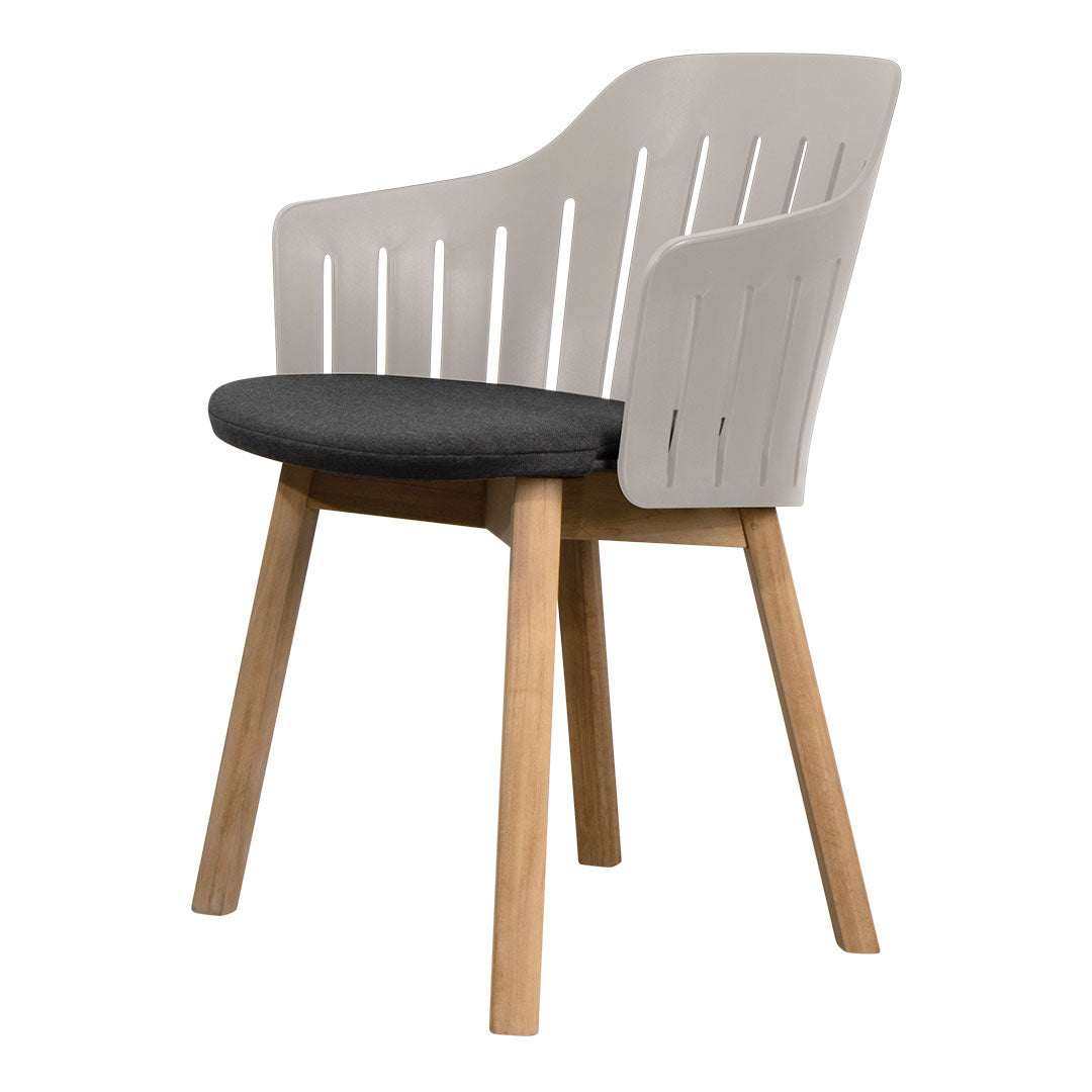Premium Outdoor Chair with Comfortable Seat Cushion & Durable Wood Base - Perfect for Patio, Garden, Poolside & Backyard Relaxation