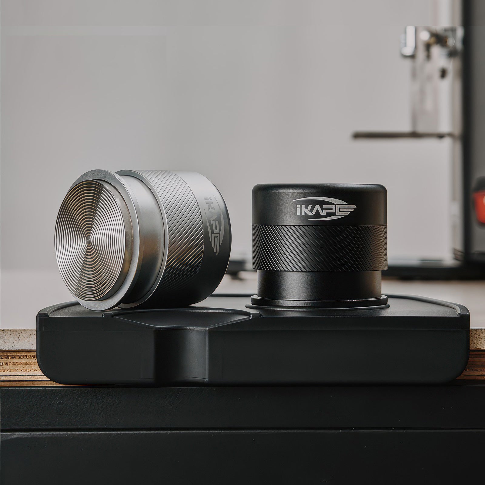 Premium Espresso Calibrated Tamper with Spring Loaded - Professional Coffee Barista Tool for Perfect Tamping Pressure - Ideal for Home & Commercial Espresso Machines