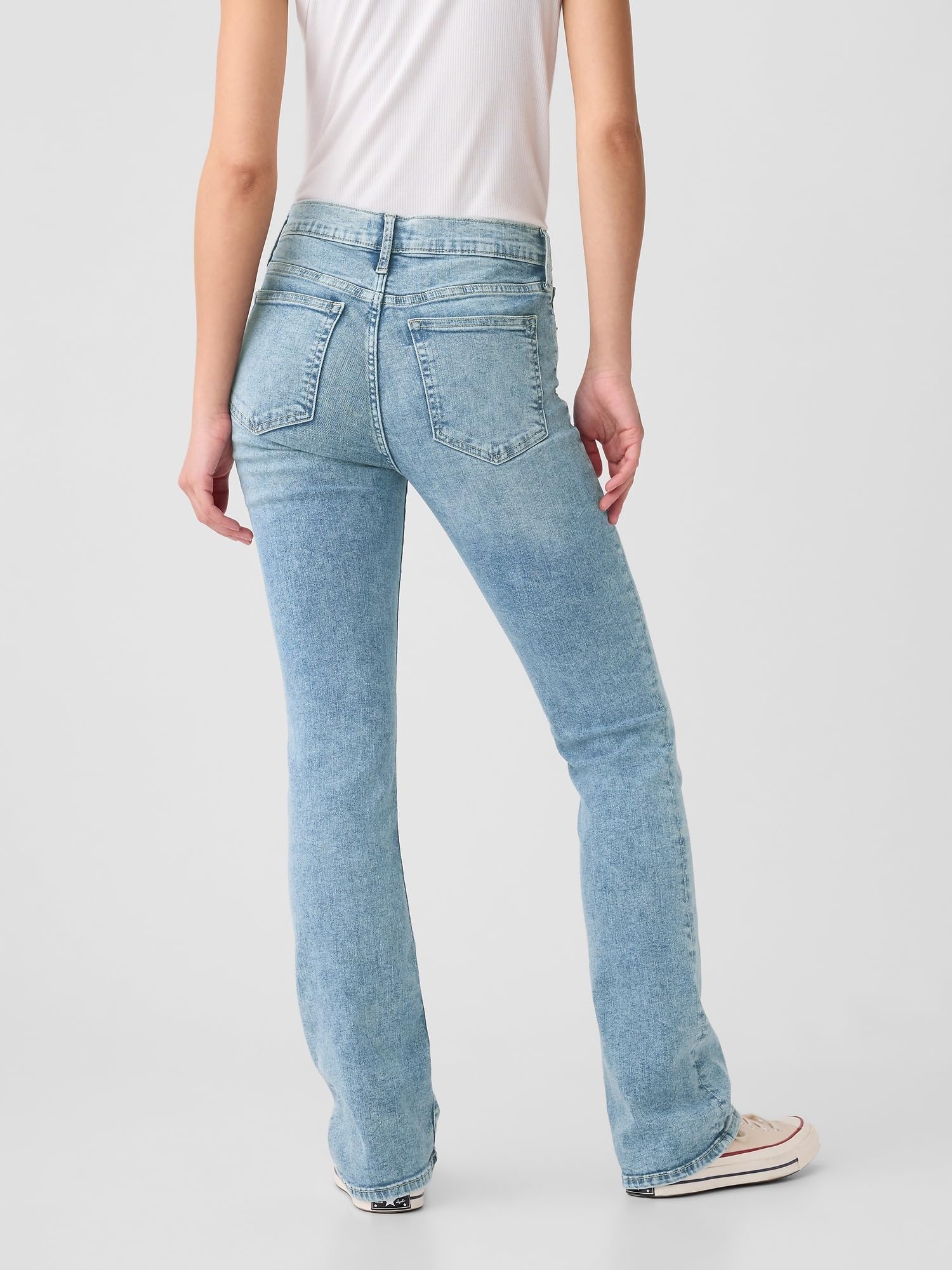 GAP Women's Baby Boot Cut Denim Jeans - Stretch Comfort Fit High Waist Vintage Blue Jeans for Casual Wear & Everyday Outfits
