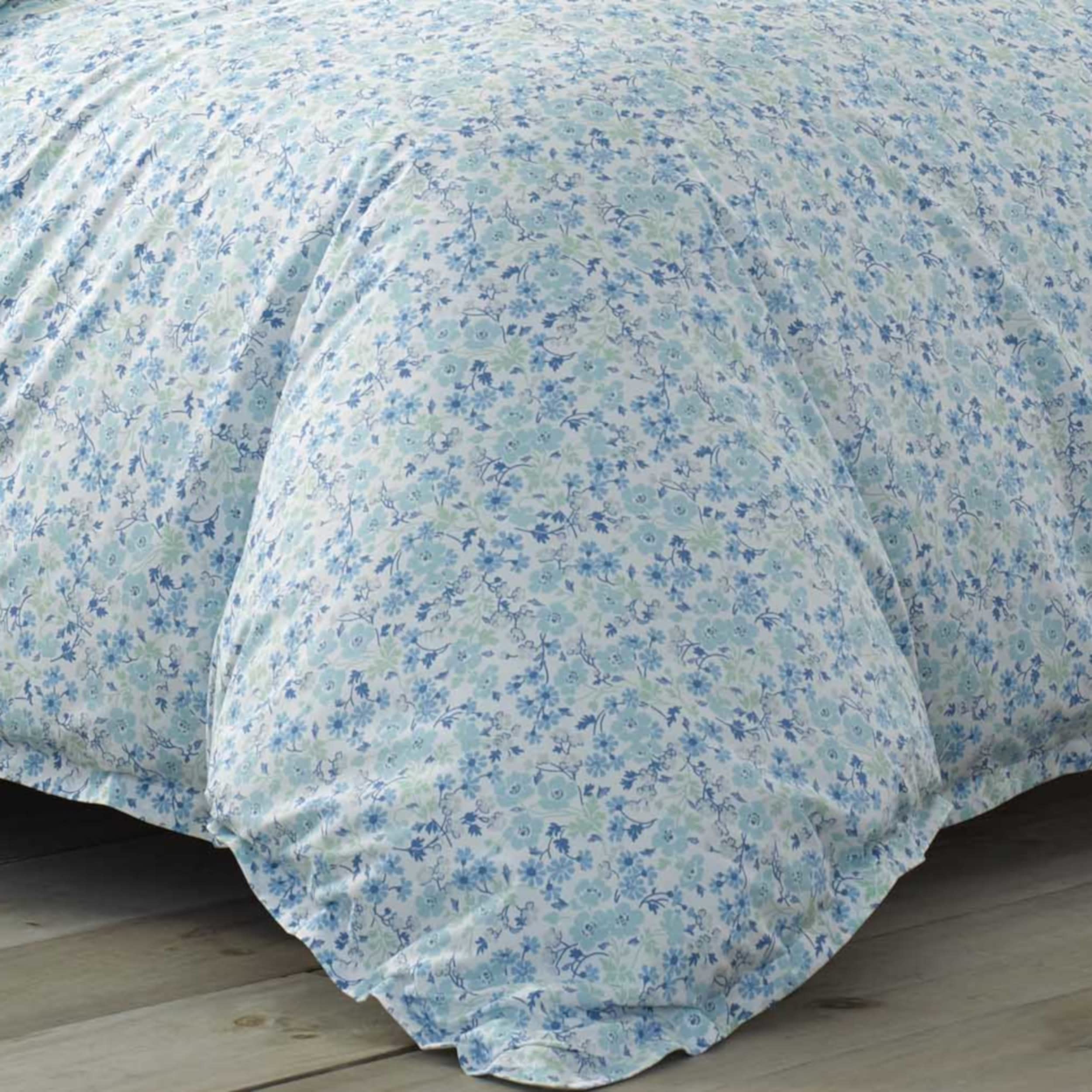 Laura Ashley King Duvet Cover Set - Reversible Cotton Bedding with Shams for All Seasons | Winter Green Luxury Bedroom Decor