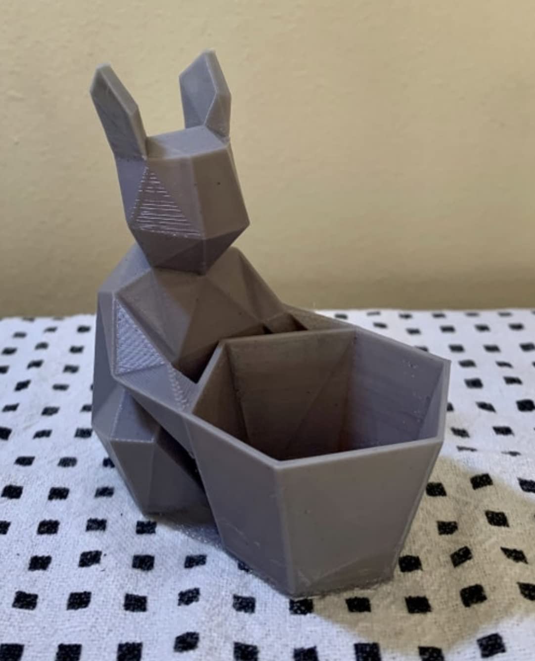 Minimalist 3D Printed Bunny Rabbit Succulent Planter Pot - Spring Garden Decor, Small Flower Plant Holder for Home Office Desk, Windowsill Decor (Black)