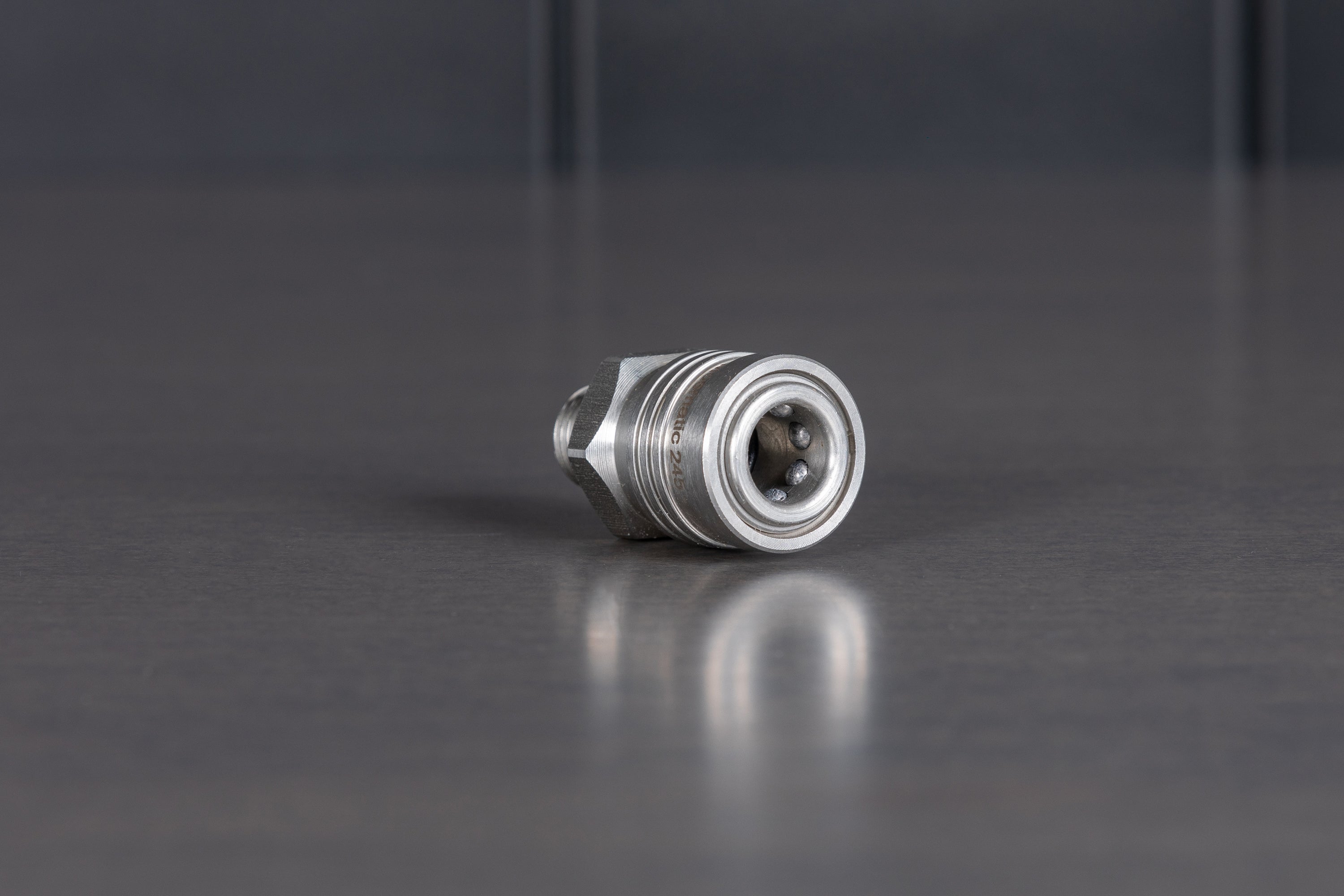 Mosmatic T304 Stainless Steel 1/4 Inch Male Quick Disconnect Coupler - Perfect for Pressure Washers, Car Wash Systems & Industrial Applications