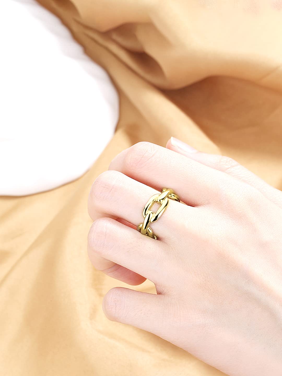 Fashionable Yellow Chime Rings for Women & Girls - Gold Tone Chain Design Finger Rings - Perfect Birthday Gift for Her, Anniversary Present for Wife - Ideal for Parties, Date Nights & Special Occasions