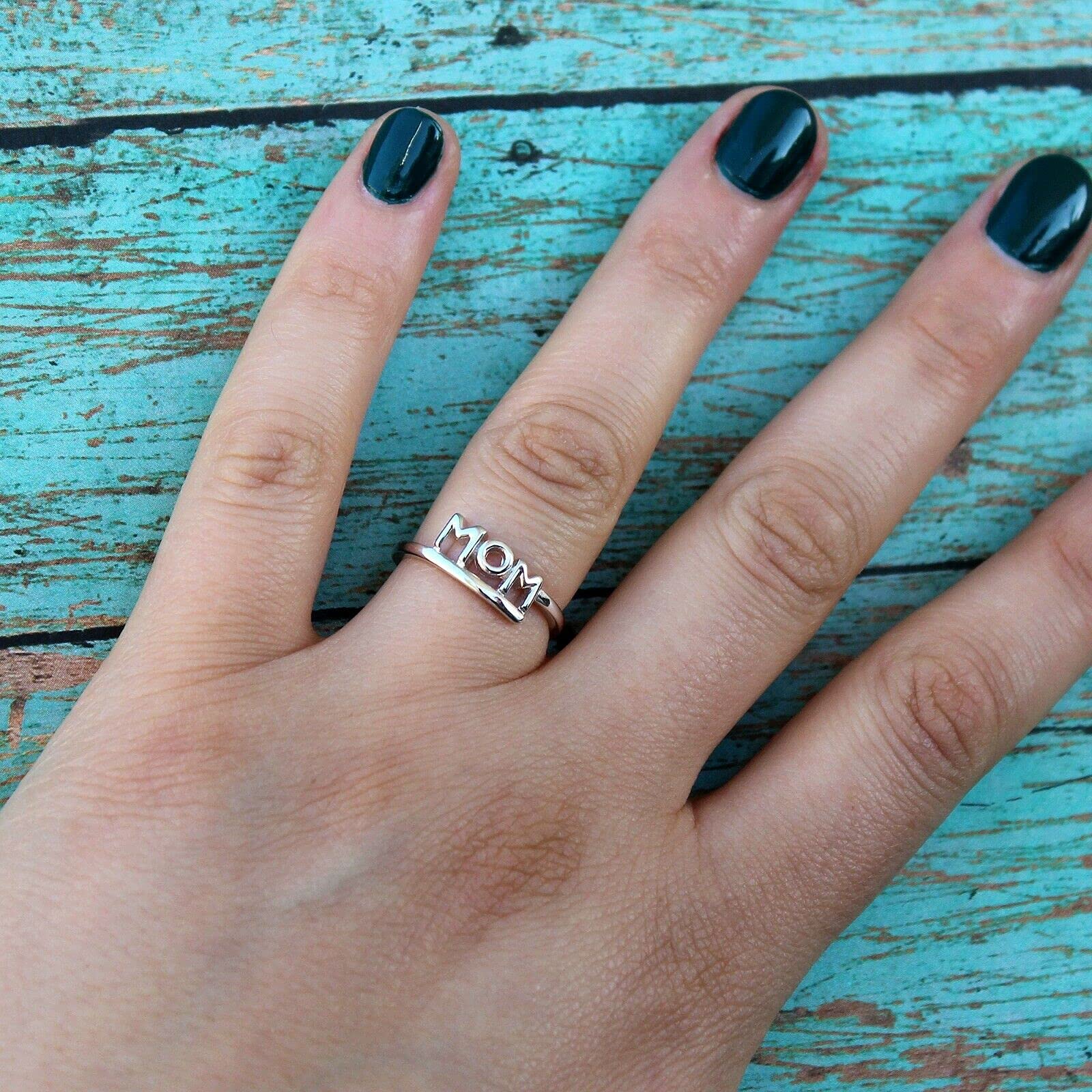 925 Sterling Silver Mom Ring with Letter Design - Elegant Mother's Day Gift Jewelry for Women - Perfect for Birthday, Anniversary & Special Occasions