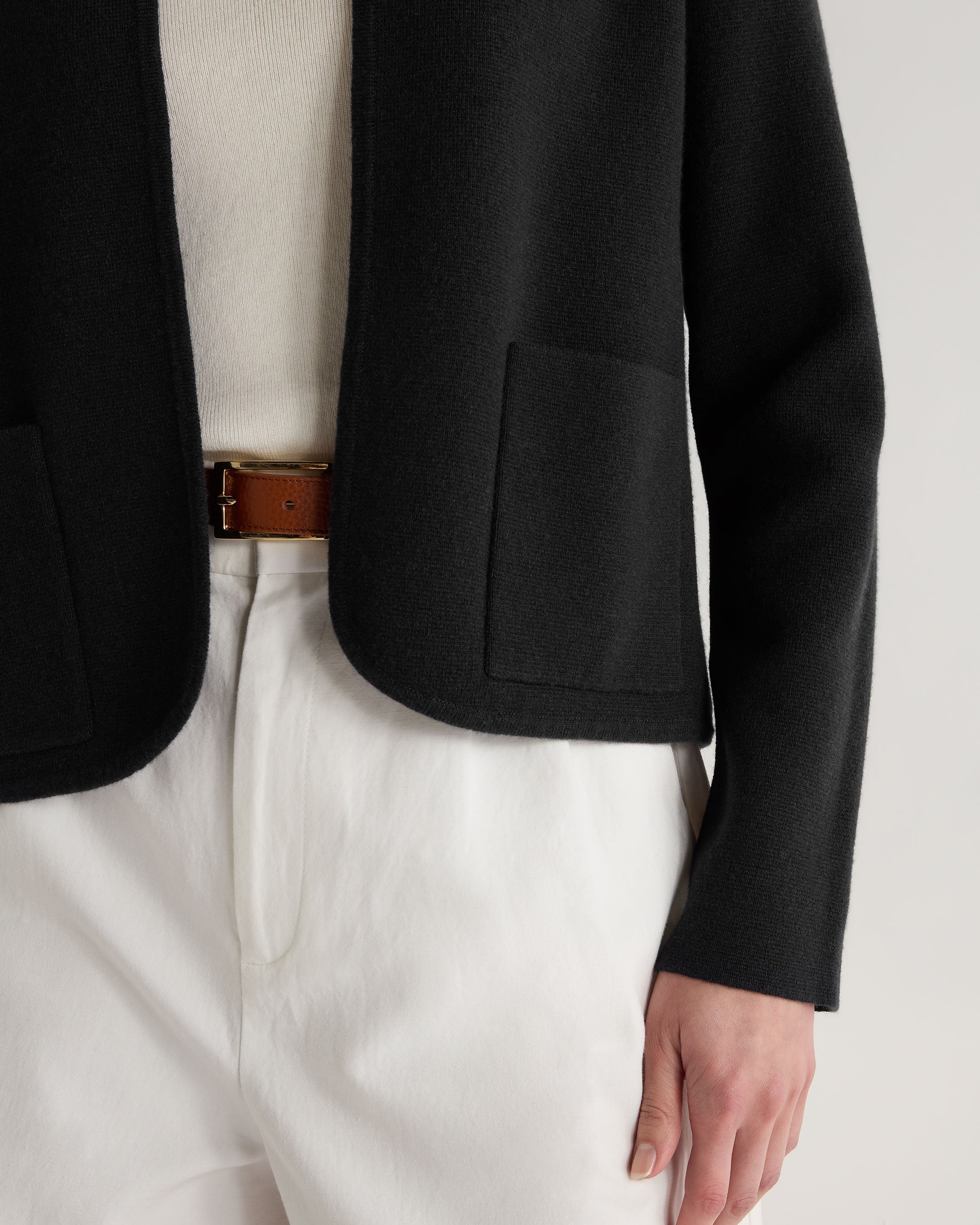 Premium Women's Milano Cashmere Jacket - Soft & Warm Winter Coat - Black - Elegant Outerwear for Work, Travel & Special Occasions