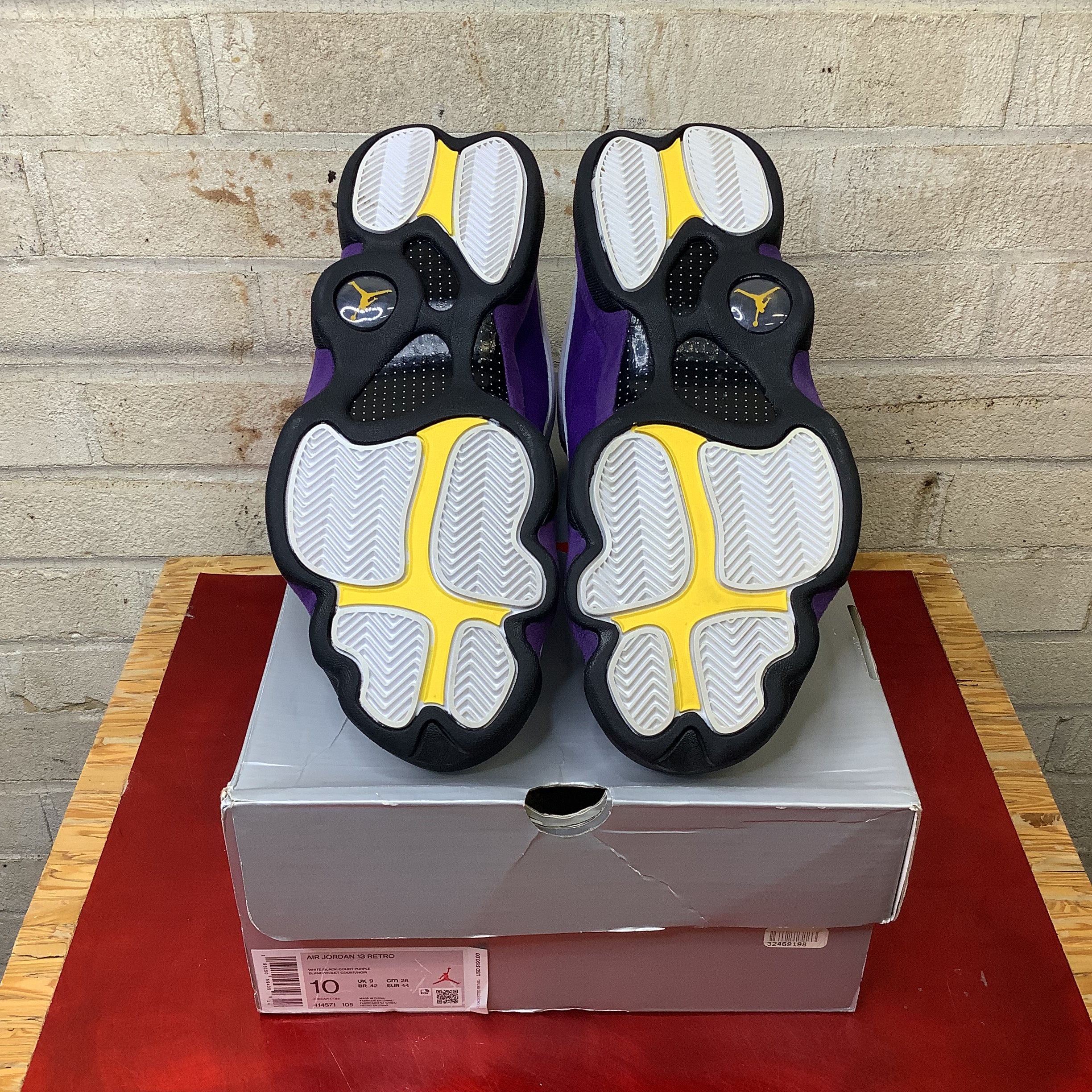 AIR JORDAN 13 Retro Lakers Purple Gold Men's Basketball Shoes Size 10 - Authentic Sneakers for NBA Fans & Streetwear Fashion | Perfect for Basketball Games, Sneaker Collecting & Casual Wear