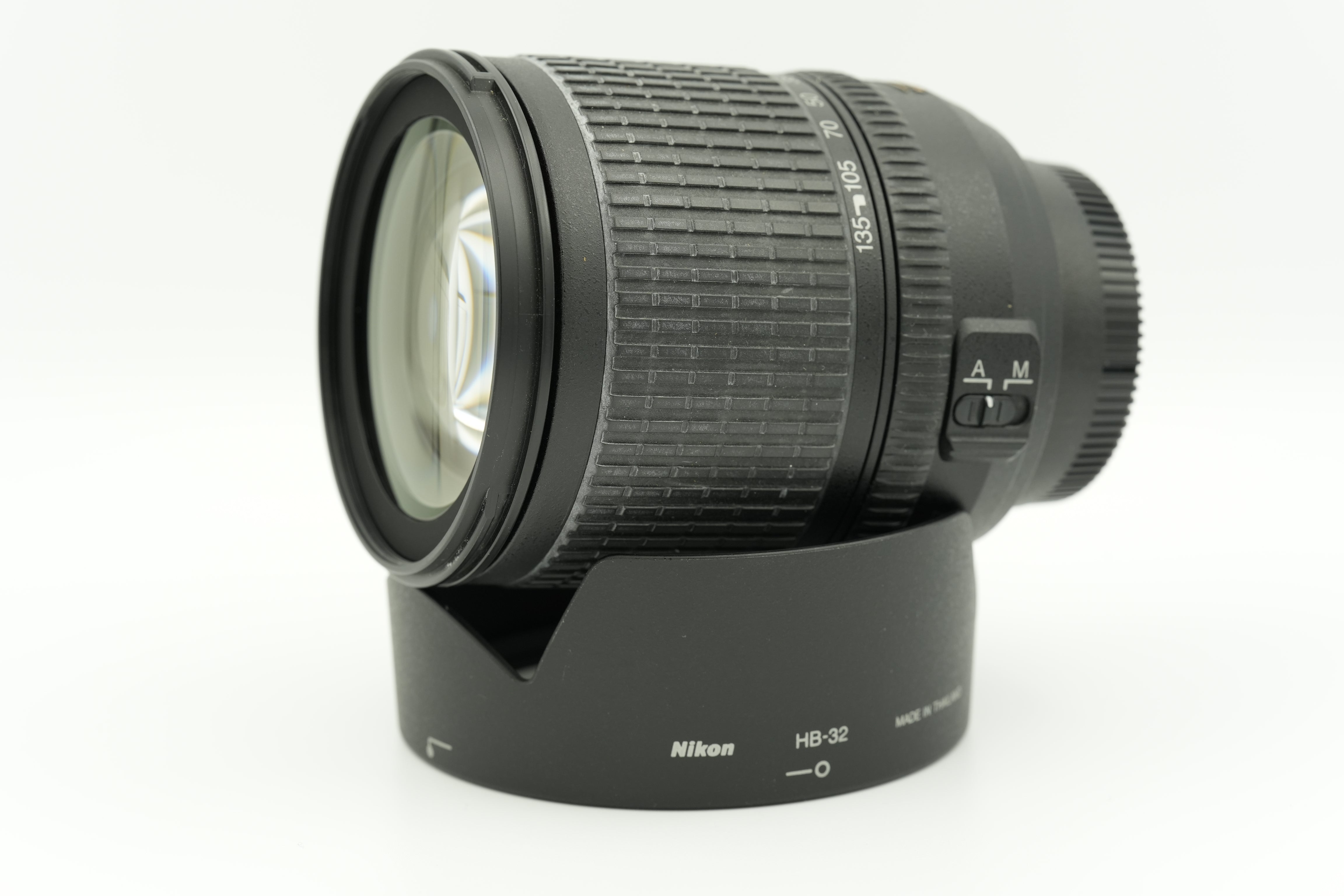 Used Nikon AF-S DX NIKKOR 18-135mm f/3.5-5.6G ED Lens for DSLR Cameras - Perfect for Travel, Portrait & Landscape Photography