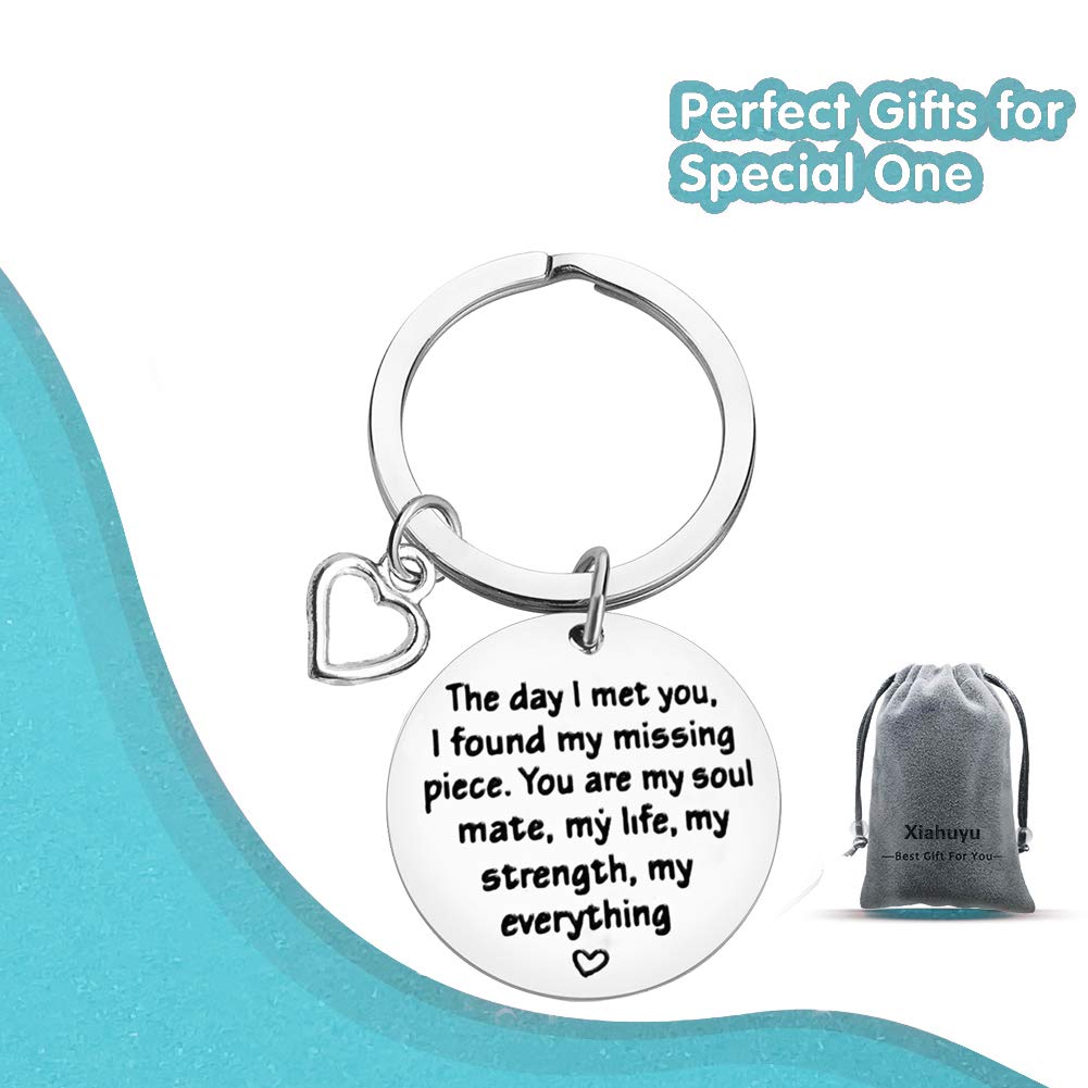 Valentine's Day Gifts for Men - Romantic Couple Keychain for Boyfriend, Fiance, Husband - 'The Day I Met You I Found My Missing Piece' Engraved Keychain - Perfect Christmas, Birthday & Anniversary Gift for Him - Ideal for Couples, Long Distance Relationships & Special Occasions