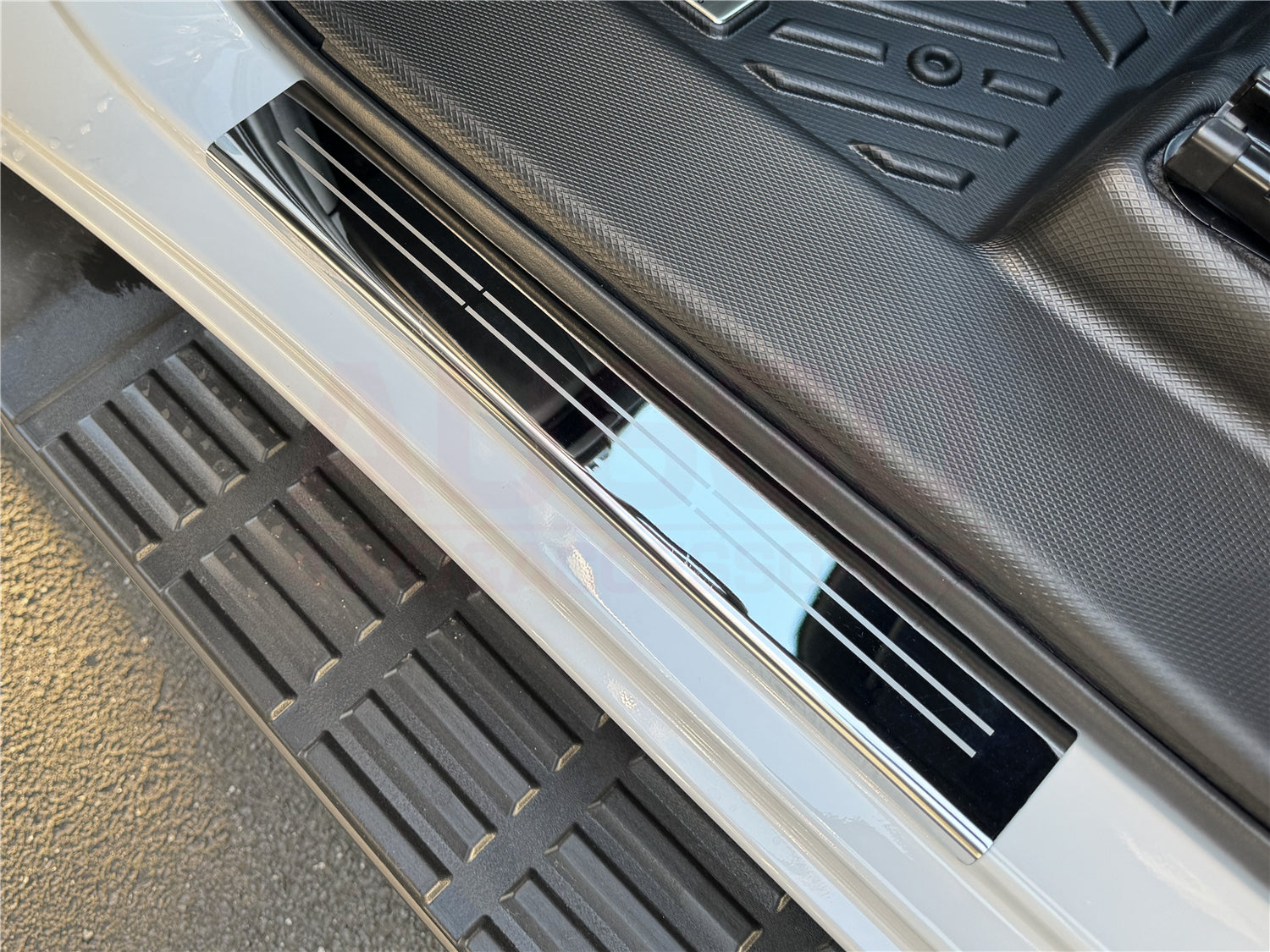 Premium Stainless Steel Door Sill Protector for Mitsubishi Triton MV Dual Cab 2024+ | Heavy Duty Scratch Guard | Perfect for Off-Road & Daily Driving Protection