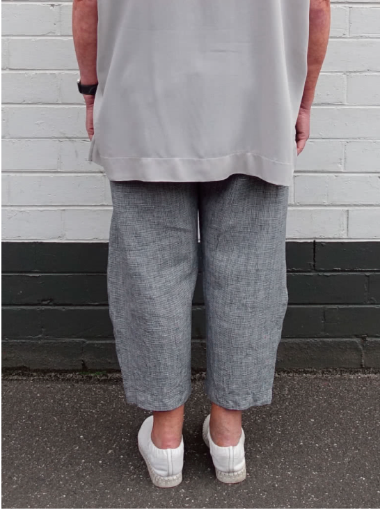 Style Arc Bob Woven Pants for Women - Size 18 (30