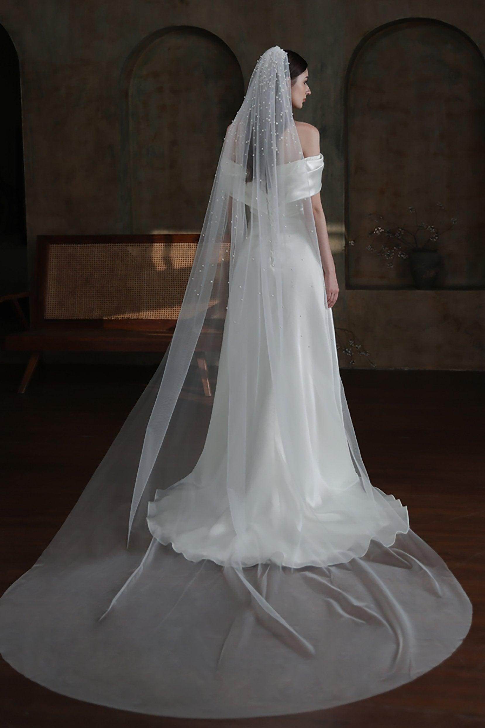 Elegant One-Tier Cut Edge Tulle Chapel Veil with Pearls CV0318 - Perfect for Weddings, Bridal Accessories & Special Occasions