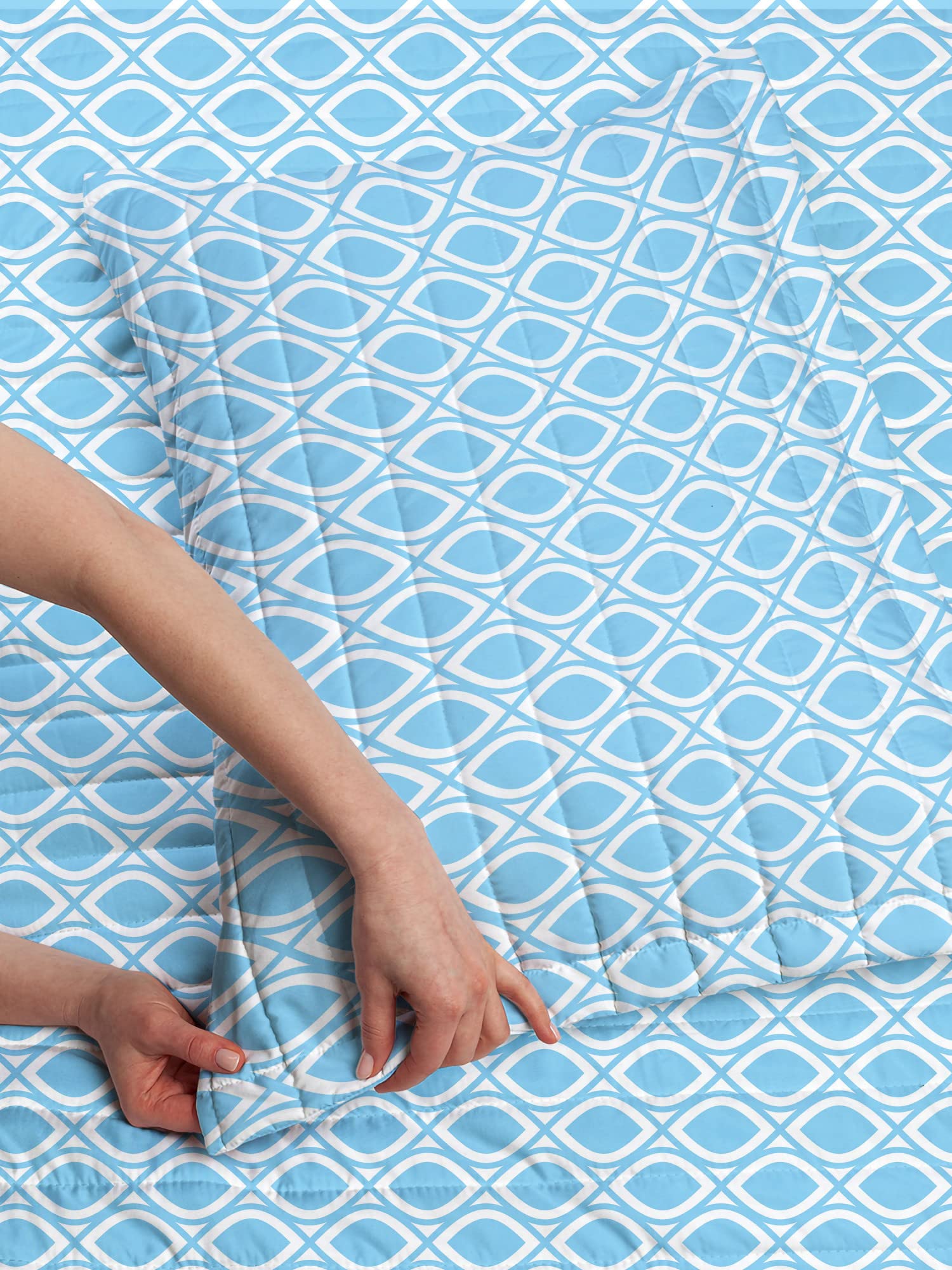 Ambesonne Abstract Microfiber Bedspread Set - Twin Size Sky Blue & White | Oval Linked Egg Retro Design with Pillow Sham & Comforter | Soft Bedding for Modern Bedrooms, Guest Rooms & Dorm Decor