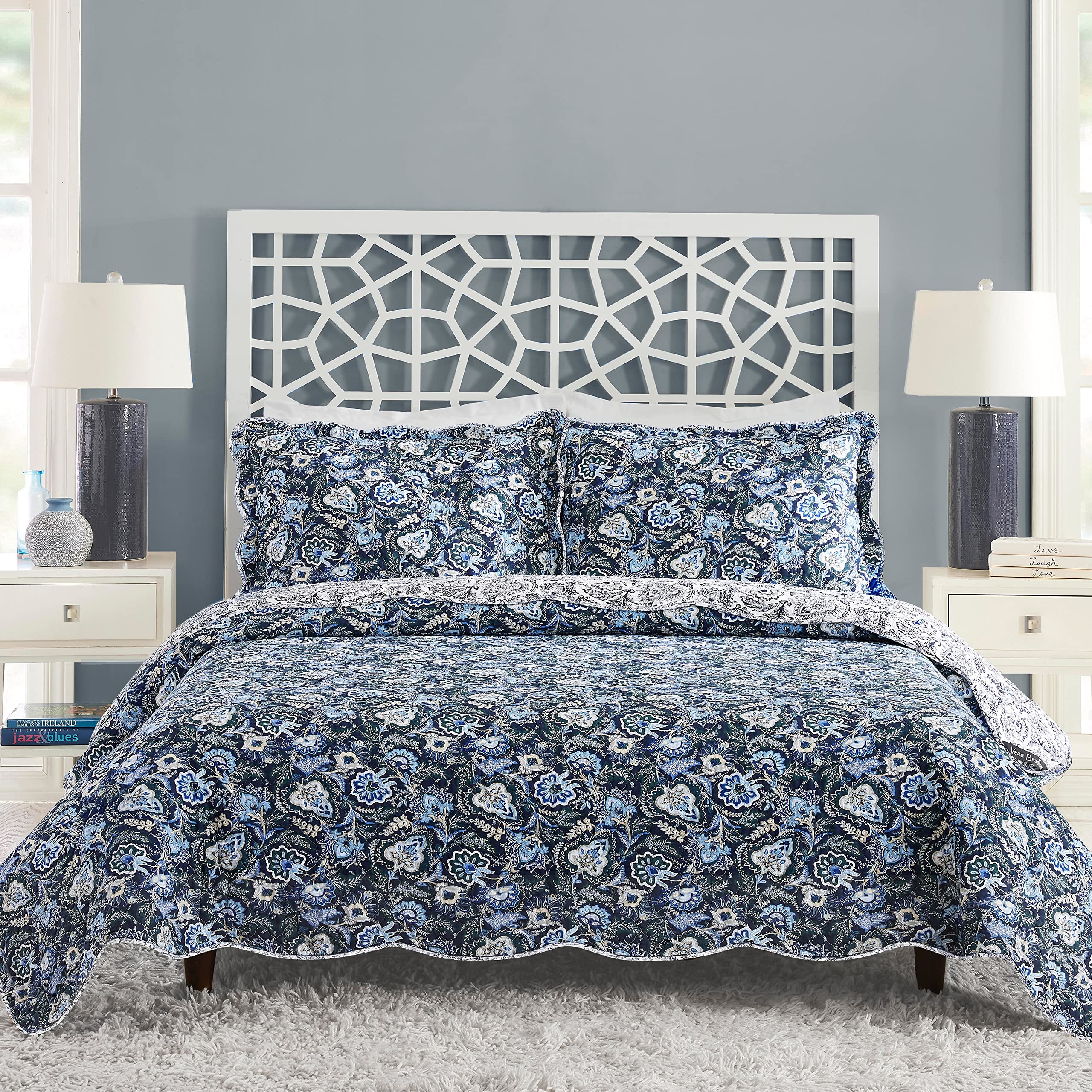 Premium Java Navy Scallop 3-Piece Quilt Set - Full/Queen Size Bedding - Soft & Breathable Comforter Set for Cozy Bedroom Decor