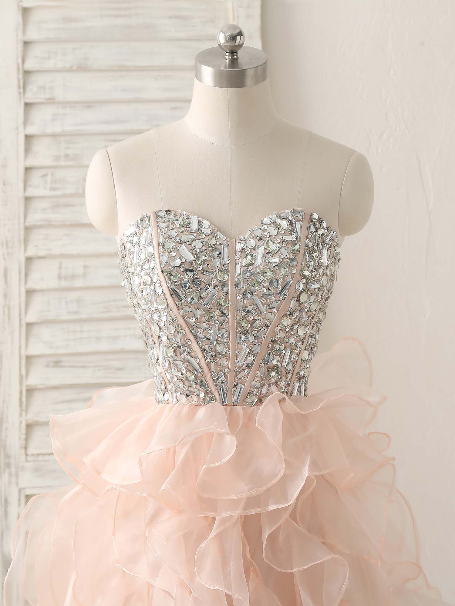 Elegant Pink Sweetheart Neckline Rhinestone Organza Prom Dress for Homecoming & Formal Events - Perfect for Dances, Parties & Special Occasions