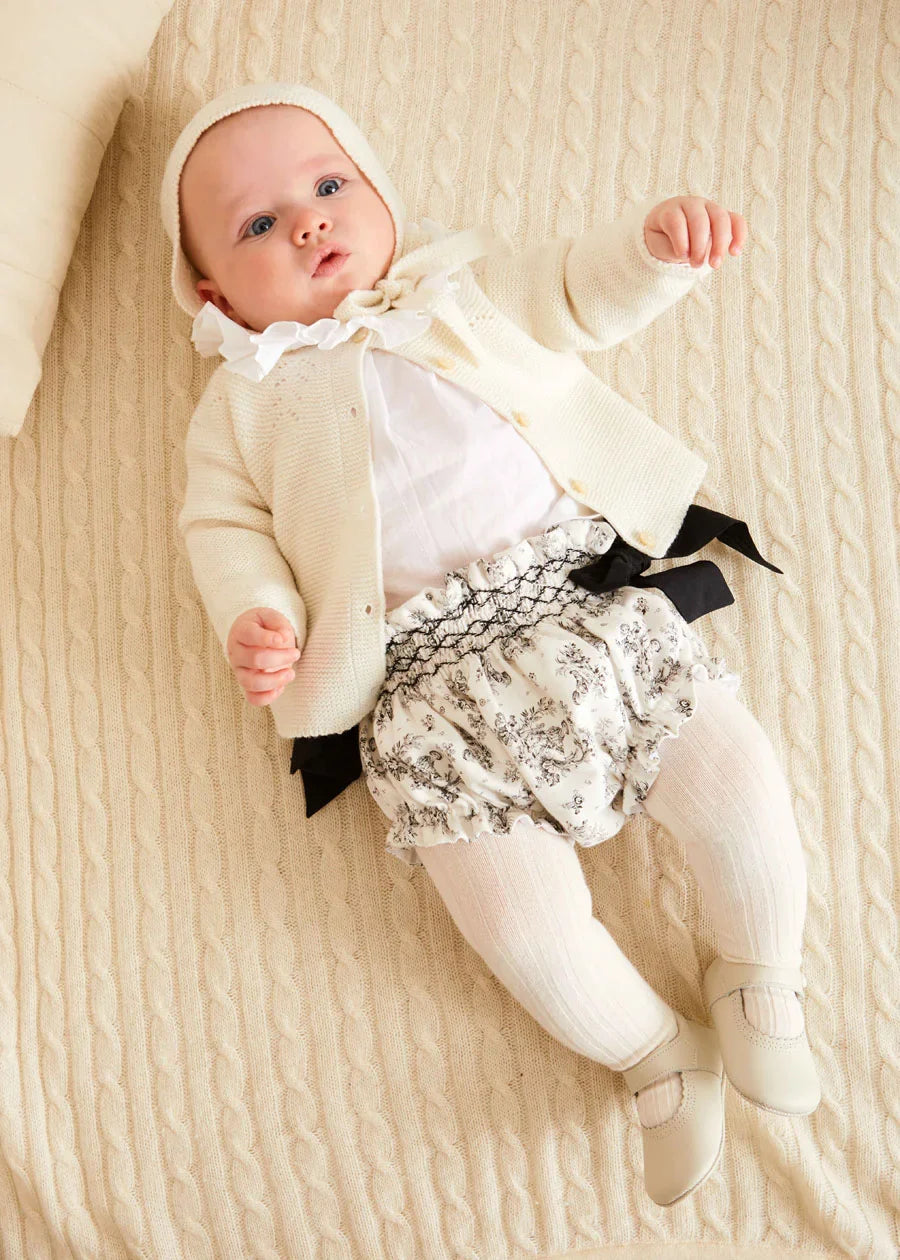 Toile Newborn Baby Outfit - Adorable & Comfortable Infant Clothing for Special Occasions & Photo Shoots
