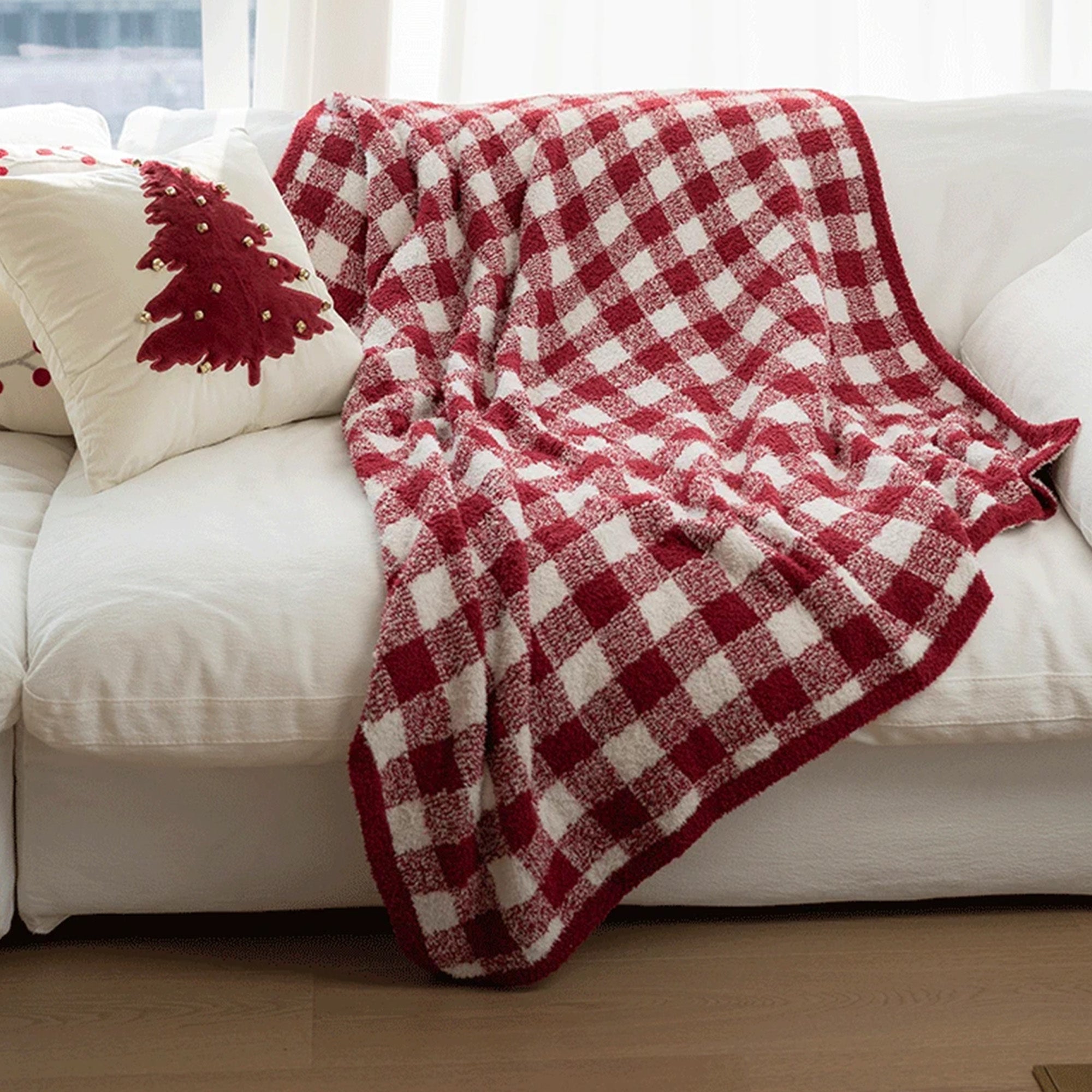 Soft & Warm Checkered Throw Blanket - Christmas Plaid Fleece Blanket for Couch, Bed & Winter Decor - Perfect for Gifts, Home & Cozy Nights