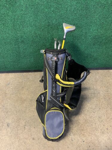 US Kids Golf WT 25u Fairway Driver, 7 Iron, Pitching Wedge & Putter 4-Piece Club Set (UL 42
