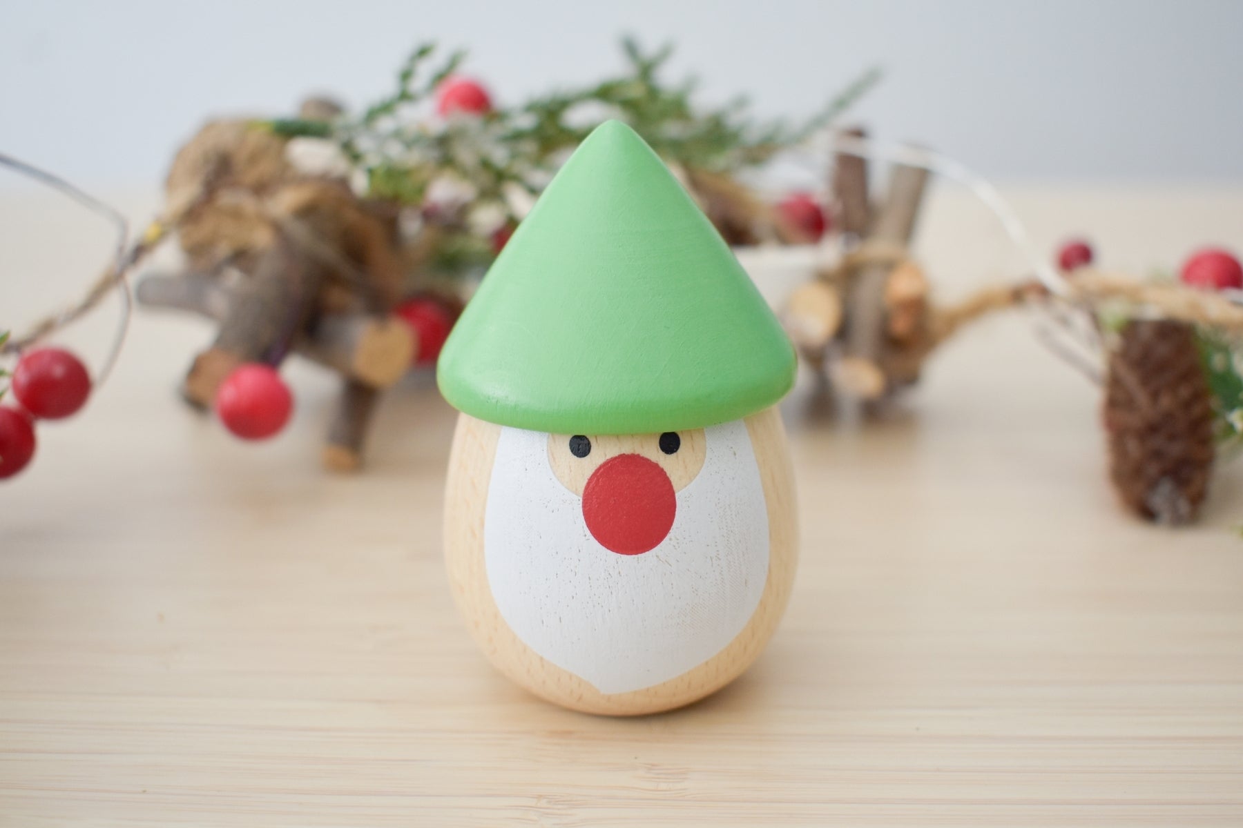 Wooden Santa Egg Maracas - Handcrafted Christmas Musical Shakers for Kids & Adults - Perfect for Holiday Parties, Festive Decor & Family Gatherings