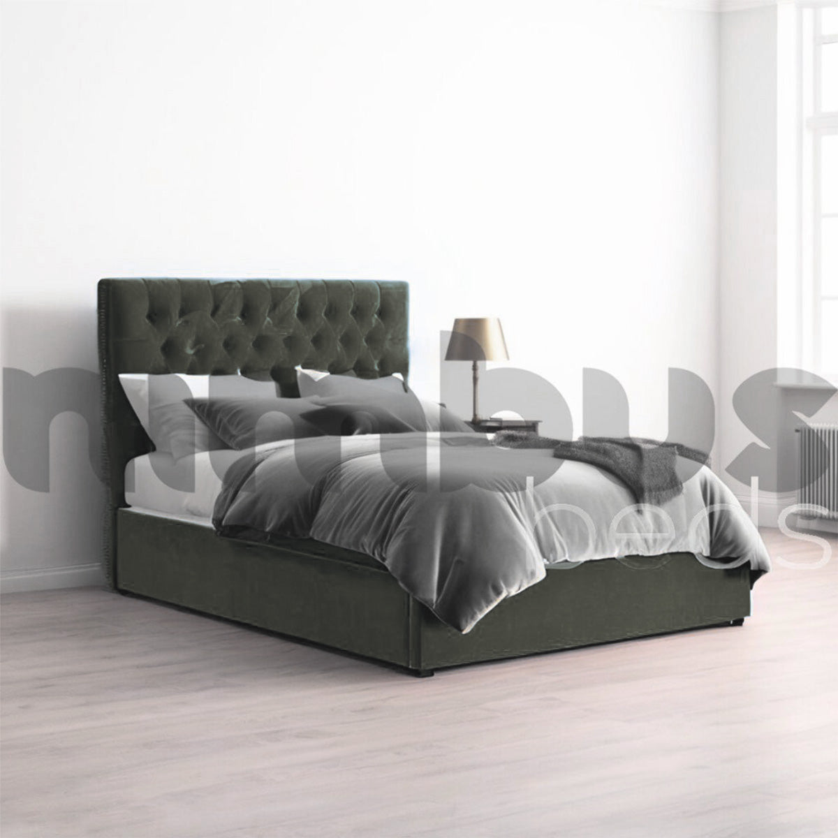 Chesterfield Bed Frame - Queen Size Upholstered Platform Bed with Button Tufting & Wooden Slats | Elegant Bedroom Furniture for Master Suite, Guest Room & Apartment