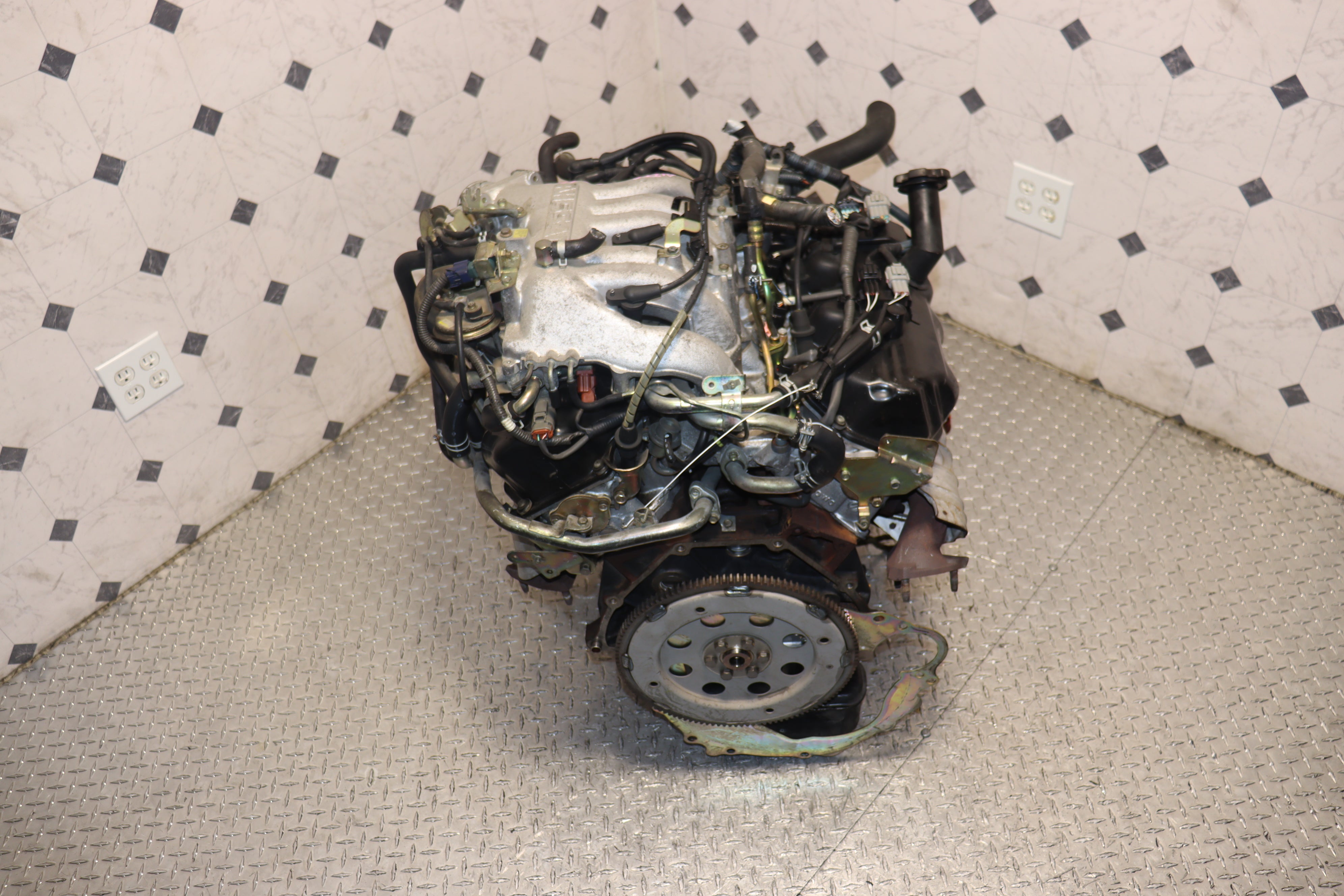 JDM Nissan VG33 3.3L V6 Engine for 1996-2004 Frontier Xterra Pathfinder QX4 - High Performance Replacement Engine for Off-Road & Daily Driving