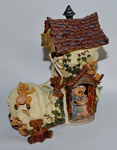 Boyds Town Ol' Mother McBear Collectible Figurine - The More the Merrier #227733 by The Bearstone Collection | Perfect for Home Decor, Gift Giving & Bear Collectors