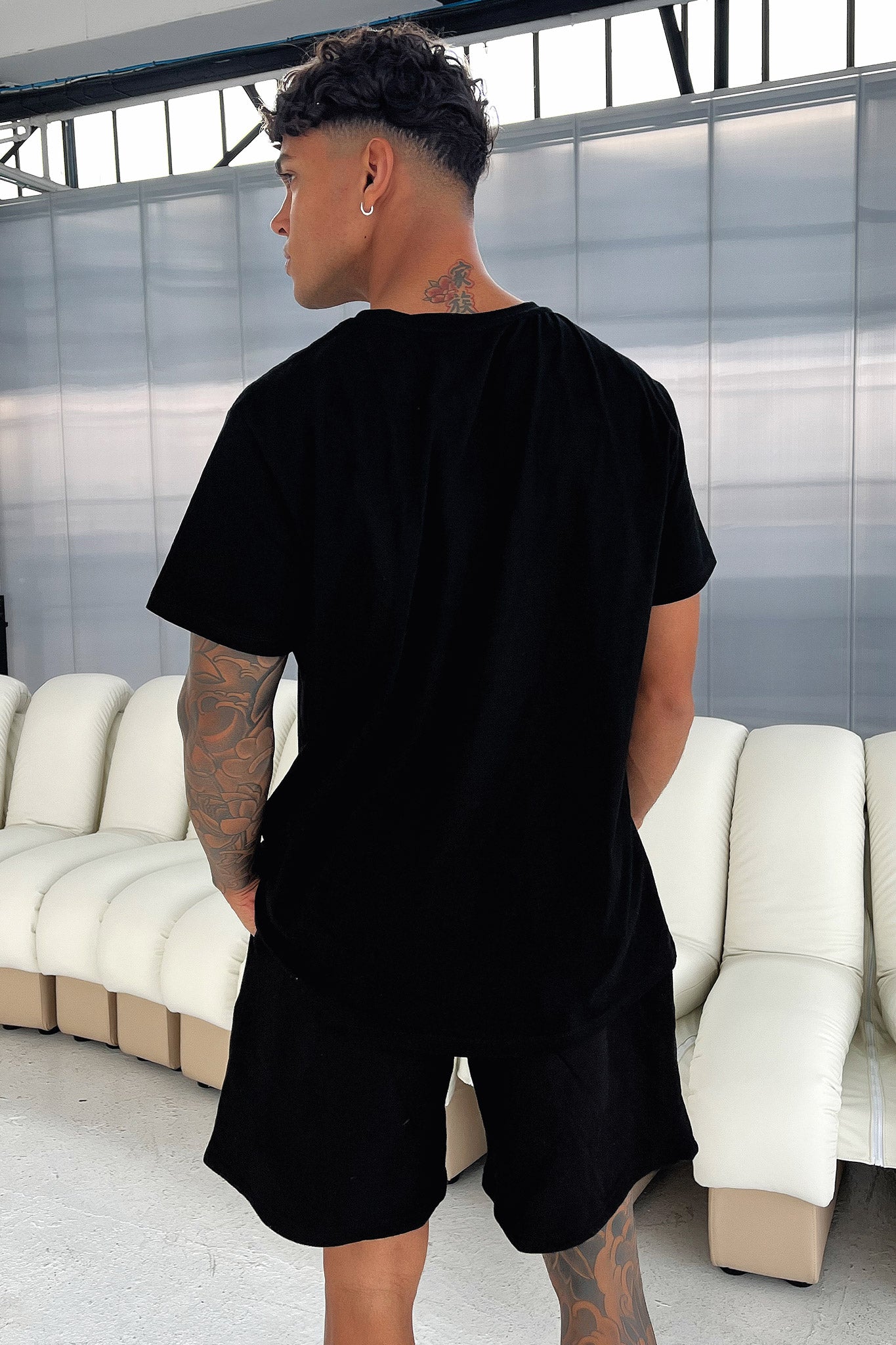 Limited Edition Black 3/4 Shorts - Stylish & Comfortable Activewear for Running, Gym & Casual Wear