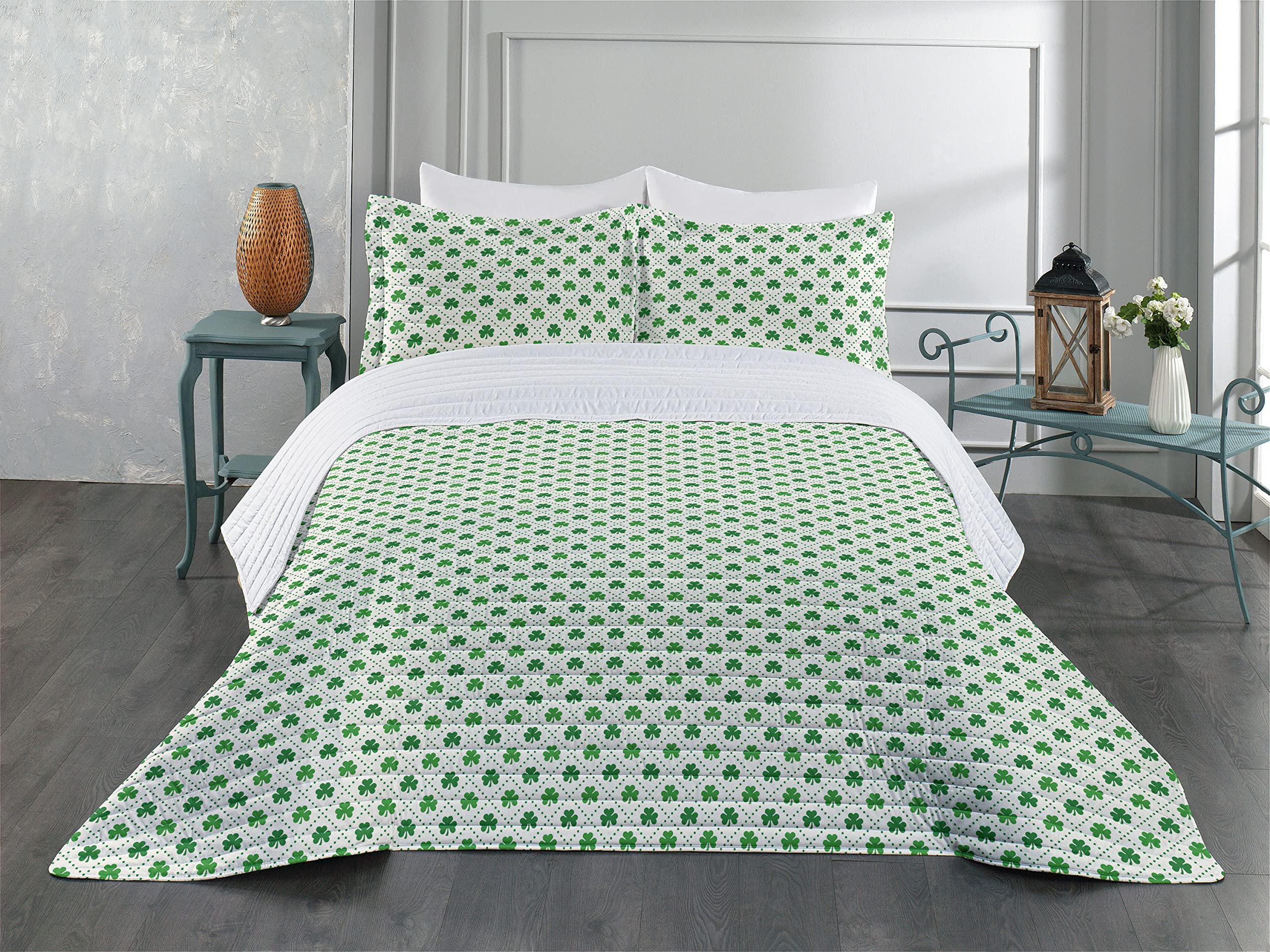 Ambesonne Irish Themed Microfiber Bedspread Set - 4 Leaf Shamrock Clover Floral Design with Dotted Dashed Lines, National Culture Art Inspired Soft Bedding (Queen Size, White & Green) | Perfect for St. Patrick's Day Decor, Irish Heritage Homes & Cozy Bedroom Makeovers