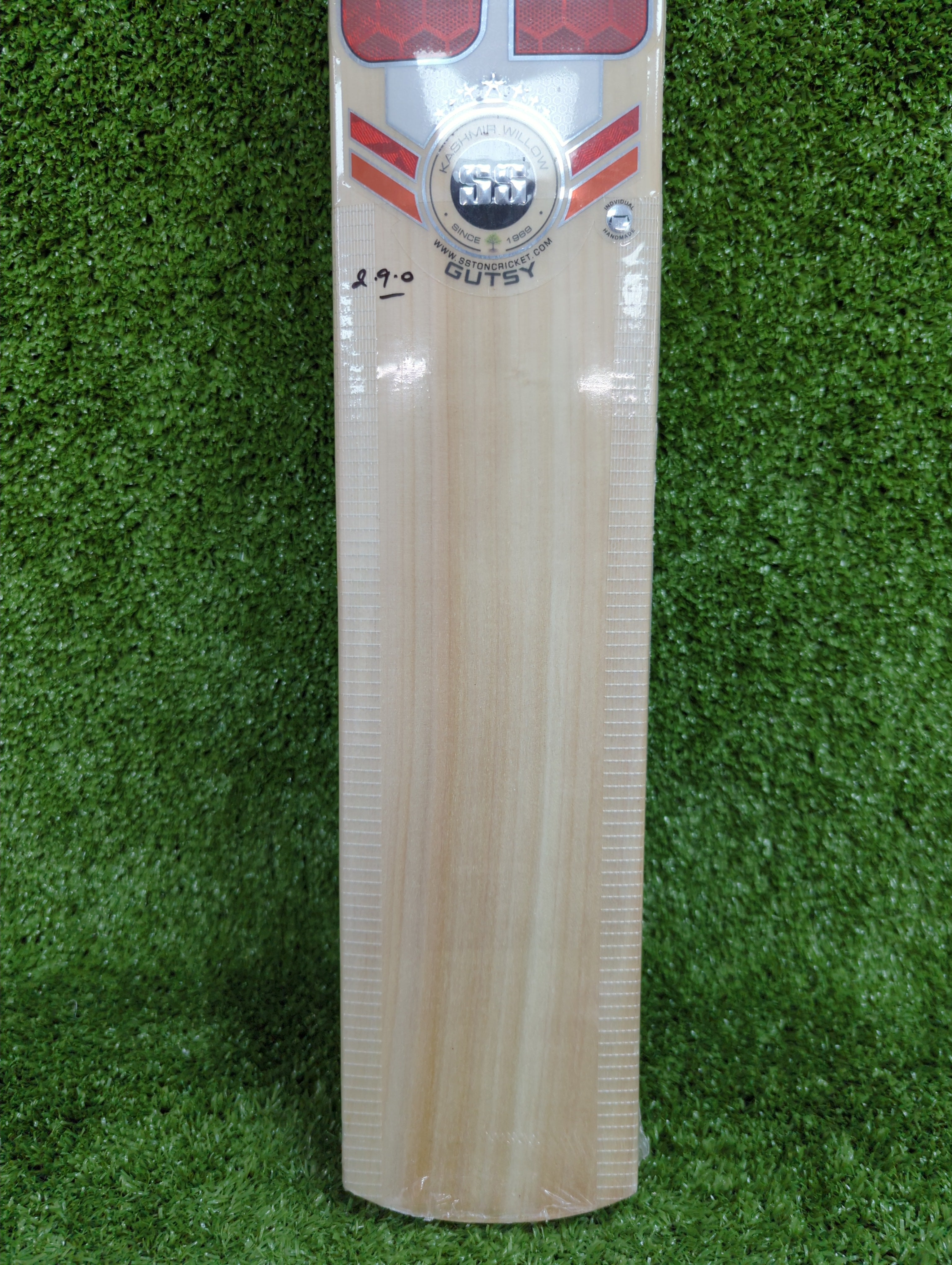 Premium SS Gutsy Kashmir Willow Cricket Bat for Men & Women - Lightweight & Durable for Practice, Matches & Training - Perfect for Cricket Enthusiasts & Professional Players