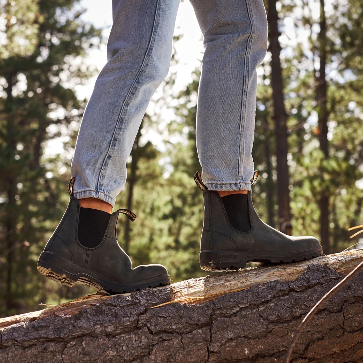 Blundstone 587 Classic Rustic Black Chelsea Boots - Waterproof & Comfortable for Men & Women - Perfect for Hiking, Work & Outdoor Activities