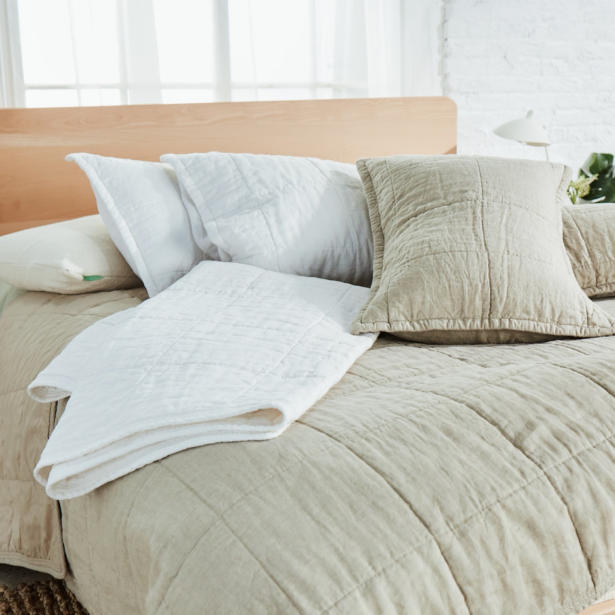 Premium Natural Linen Quilt - Breathable & Soft Bedding Set for All Seasons | Perfect for Master Bedroom, Guest Room & Cozy Home Decor