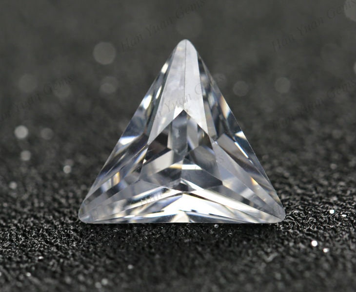 Wholesale 5-8mm White Cubic Zirconia Triangle Cut VVS Eye Clean CZ Stones for Jewelry Making, Earrings, Necklaces & DIY Craft Projects