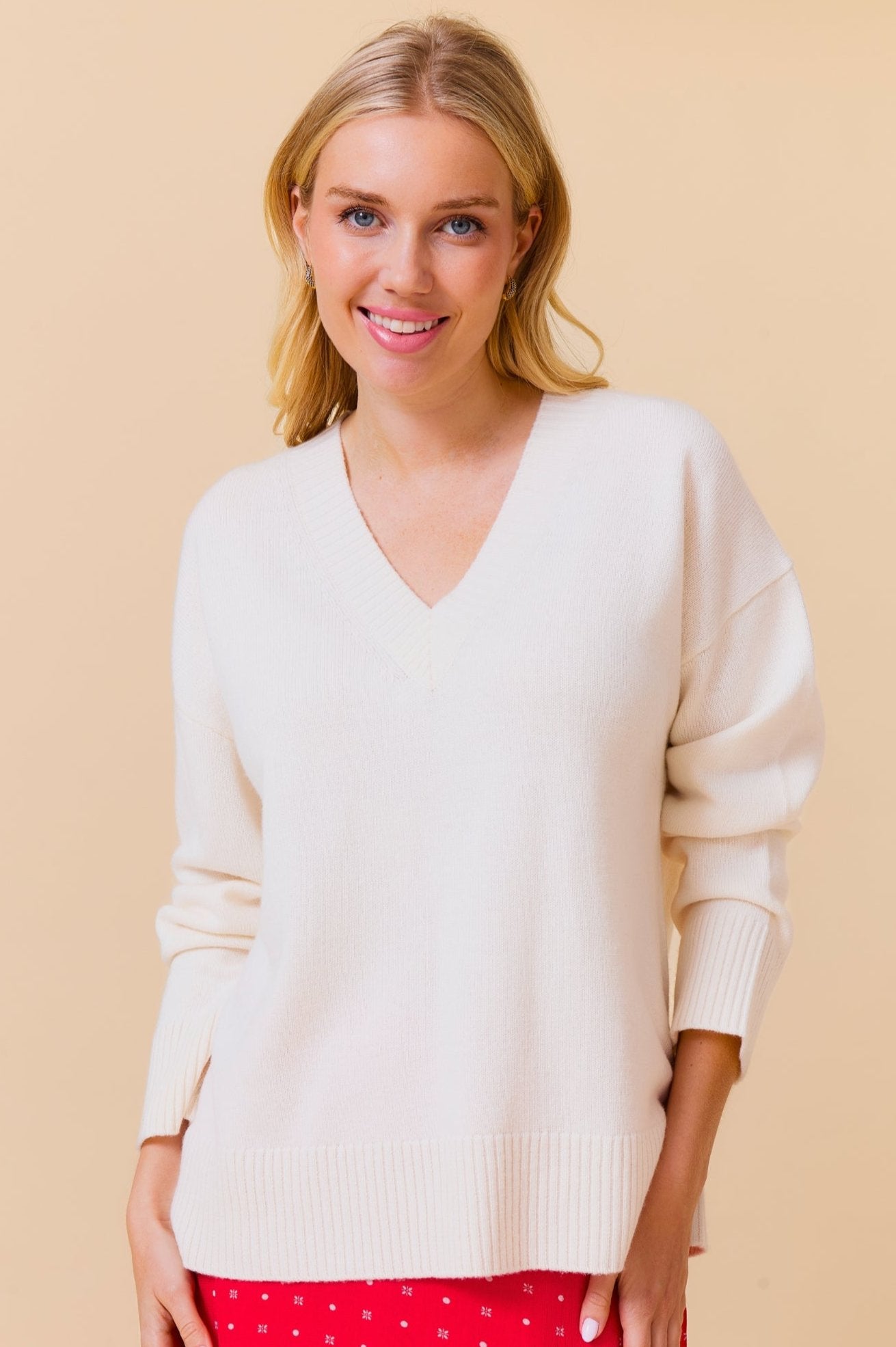 Premium Merino Wool Relaxed V-Neck Sweater for Women - Soft & Comfortable Cream Pullover | Perfect for Casual Wear, Office & Winter Layering