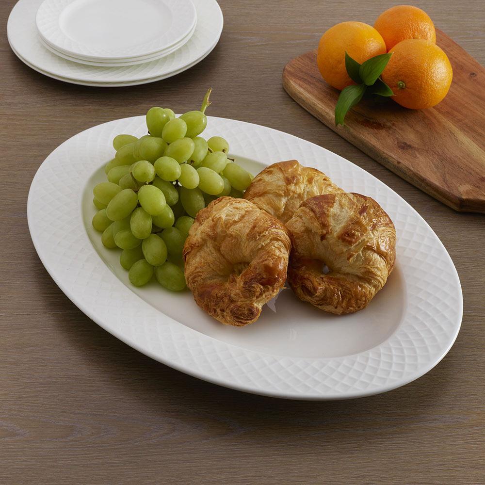 Elegant White Oval Trellis Platter - Perfect for Serving Appetizers, Desserts & Charcuterie at Parties & Gatherings