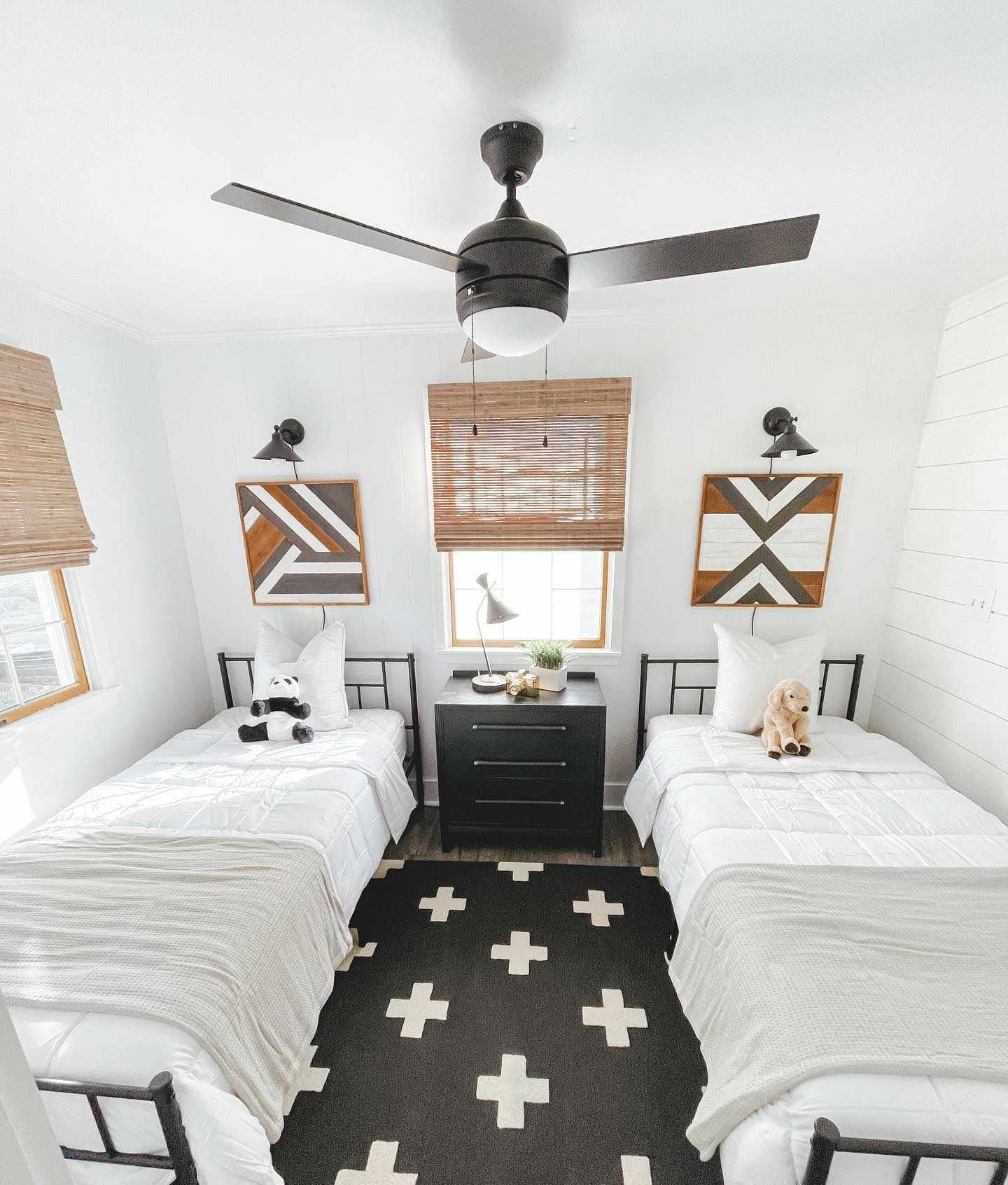 Hauteloom Shawanee Wool Area Rug 8' x 11' - Modern Black and White Handwoven Rug for Living Room, Bedroom - Soft & Durable Home Decor for Cozy Spaces