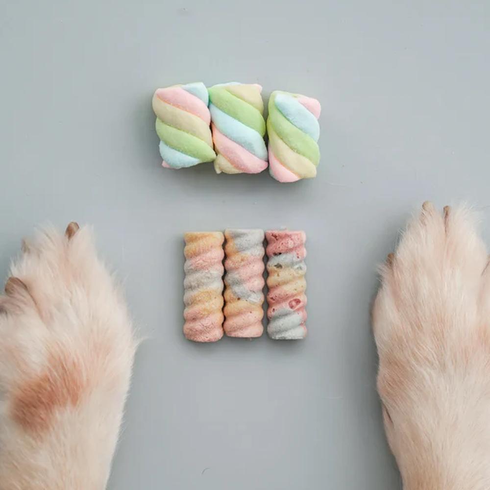 Freeze Dried Marshmallow Swirl Treats for Dogs & Cats - Healthy All-Natural Pet Snacks for Training, Rewards & Special Occasions