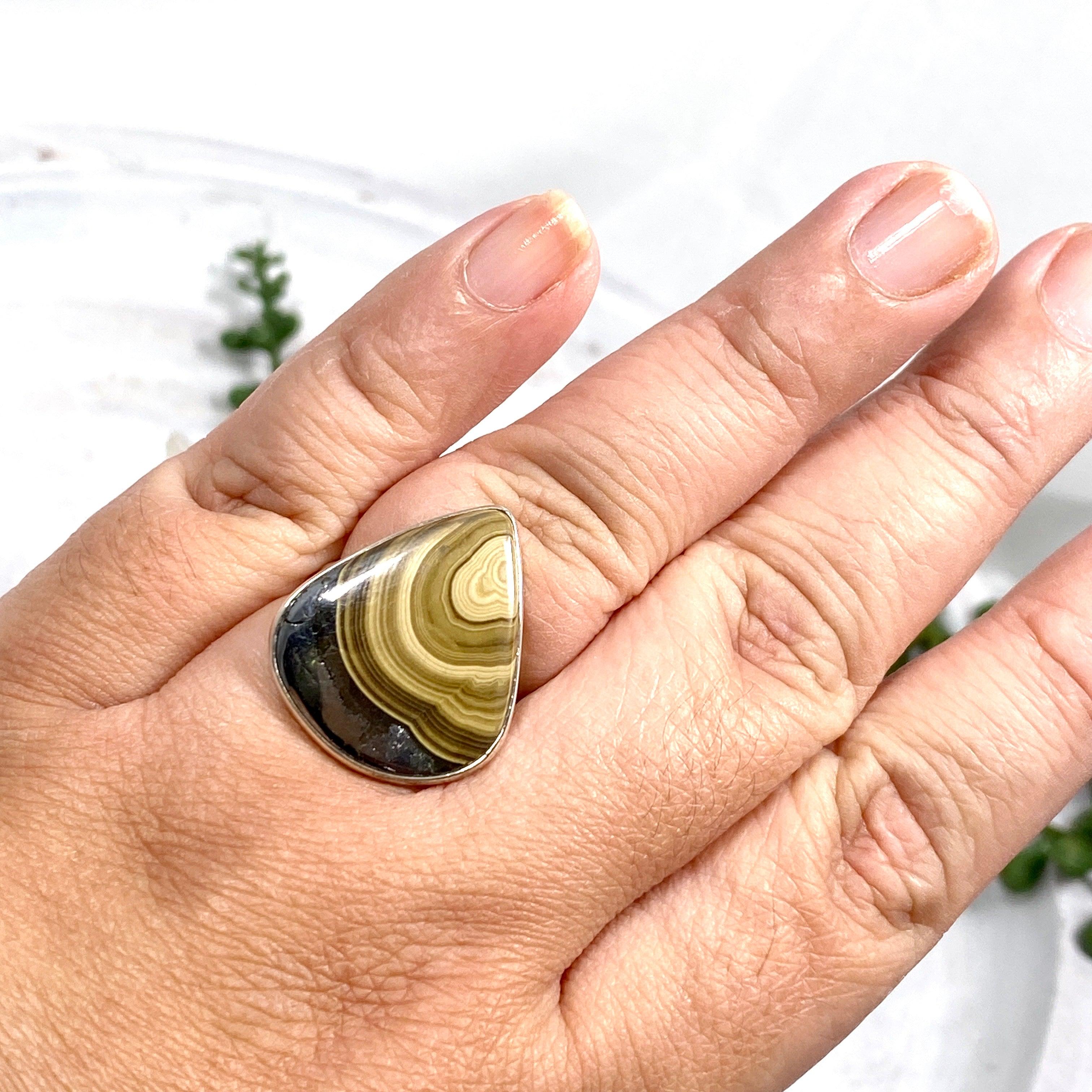10K Gold Teardrop Ring with Schalenblende Gemstone - KRGJ1645 | Elegant Jewelry for Women, Perfect for Weddings, Parties & Special Occasions