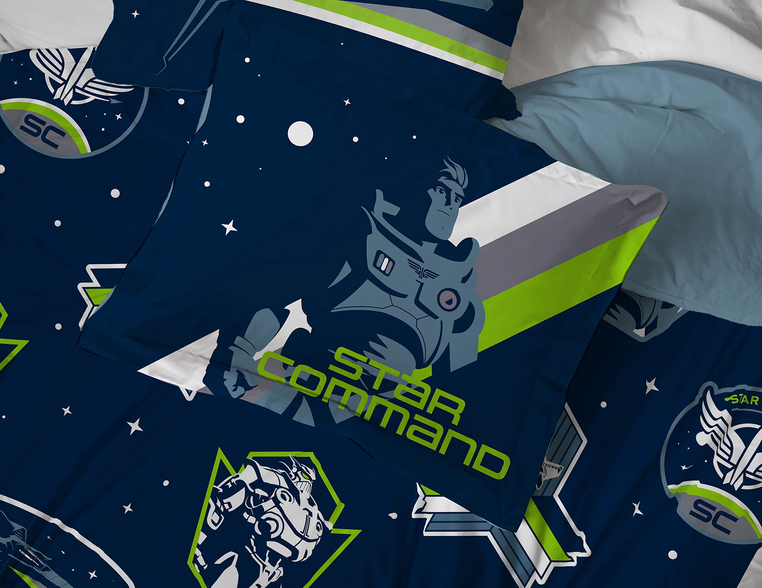 Disney Pixar Lightyear Space Command Twin Bed Set - 5-Piece Comforter & Sheet Set with Buzz Design - Super Soft Fade-Resistant Microfiber Bedding for Kids (Official Licensed Product) - Perfect for Themed Bedrooms, Sleepovers & Space Adventure Decor