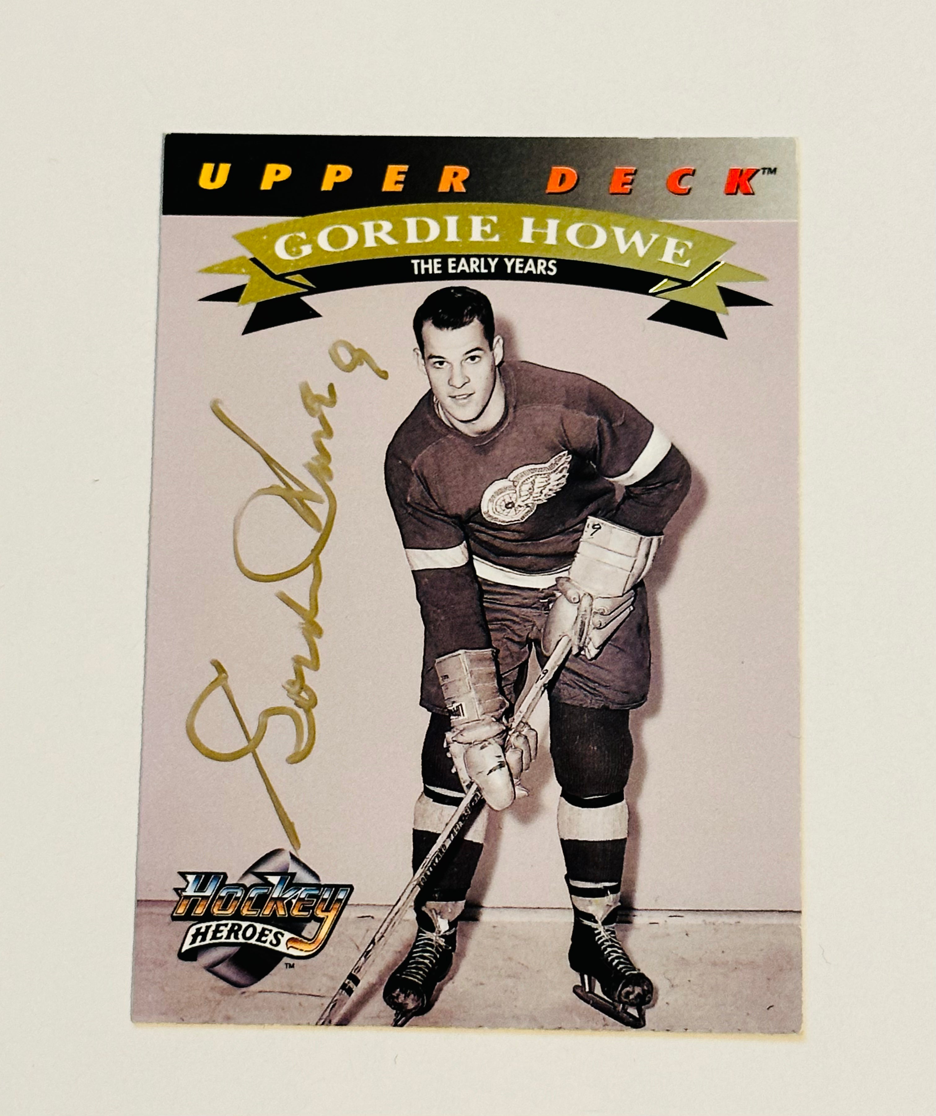 Gordie Howe Autographed Hockey Card with COA - Authentic NHL Memorabilia for Collectors & Fans - Perfect for Display, Gifts & Sports Memorabilia Collections