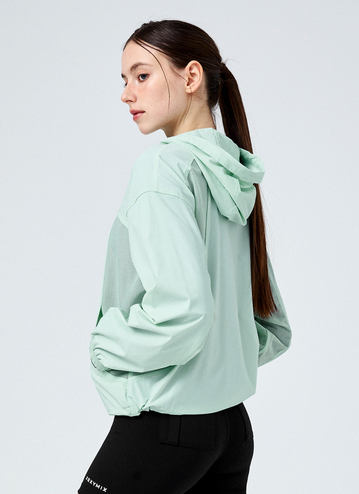 Breathable Mesh Hooded Crop Windbreaker Jacket - Lightweight & Stylish for Running, Hiking & Outdoor Activities