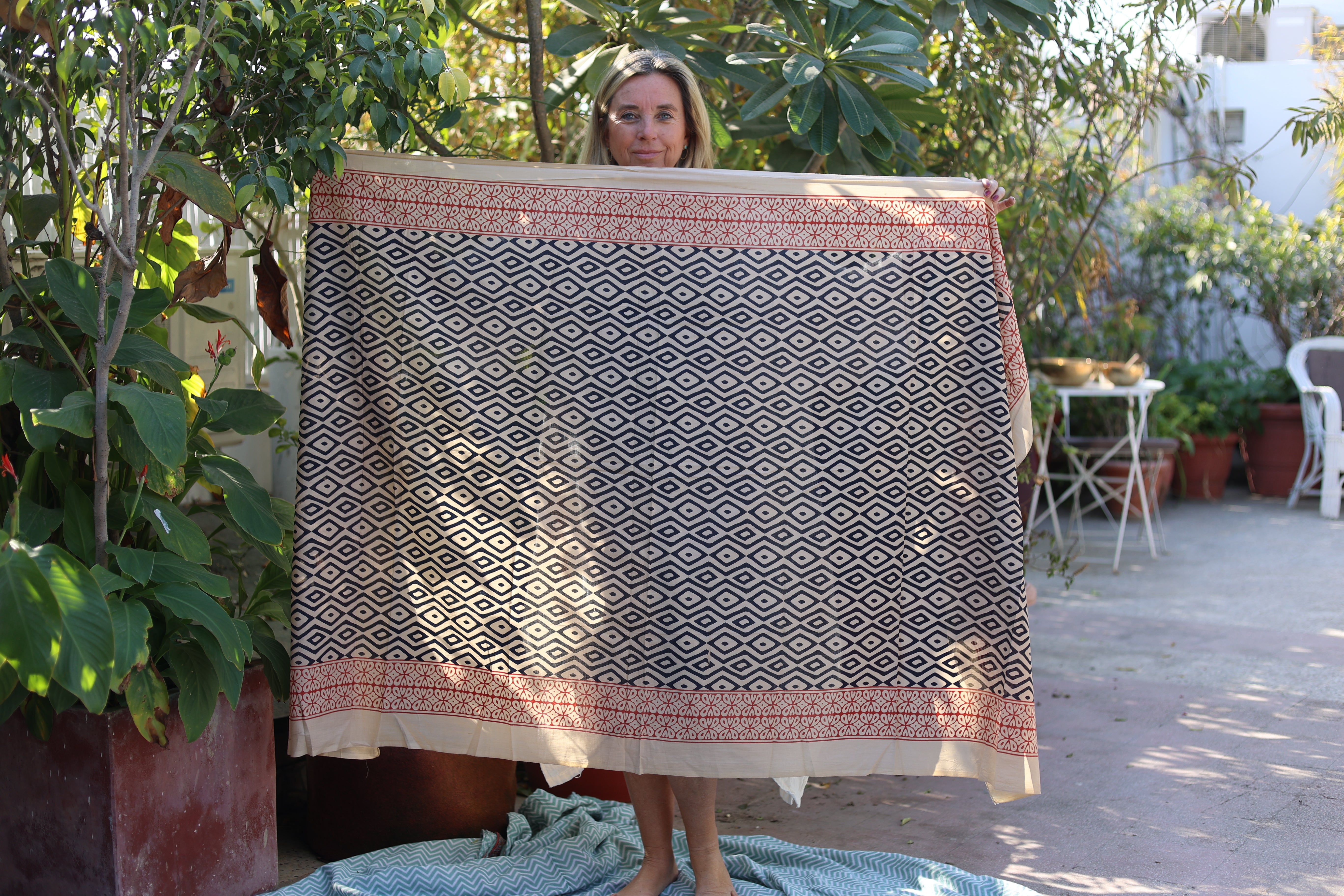 Stylish Cotton Sarong & Pareo - Soft Beach Wrap Shawl for Women | Summer 2024 New Collection | Perfect for Beach Vacations, Poolside Lounging & Resort Wear