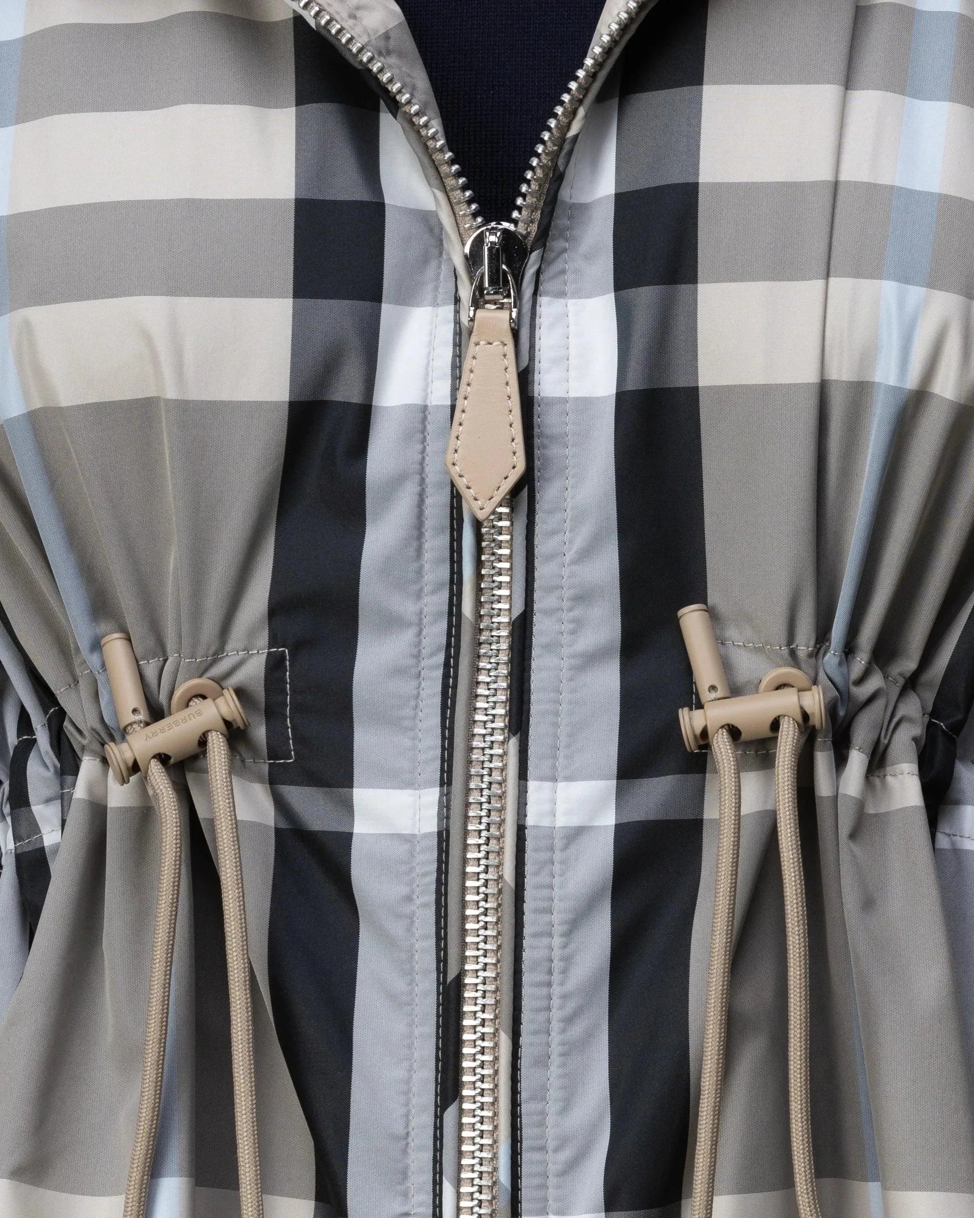 Check Print Hooded Jacket for Men & Women - Stylish Plaid Fleece Jacket with Pockets - Perfect for Outdoor, Casual & Streetwear Fashion