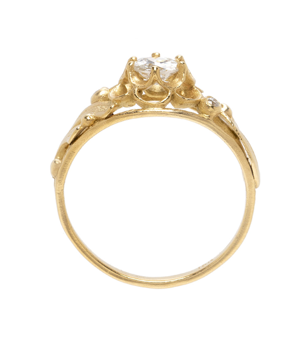 Exquisite Art Nouveau Inspired Diamond Engagement Ring - Vintage Style Wedding Band for Women - Perfect for Proposals, Anniversaries & Romantic Occasions